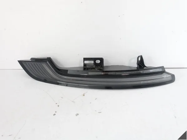 PORSCHE 911 992 19- LAMPA LED W BŁOTNIK LEWA TYŁ EUROPA BASE 992945091E 42922cbfc7c860530a43f312d634d84a