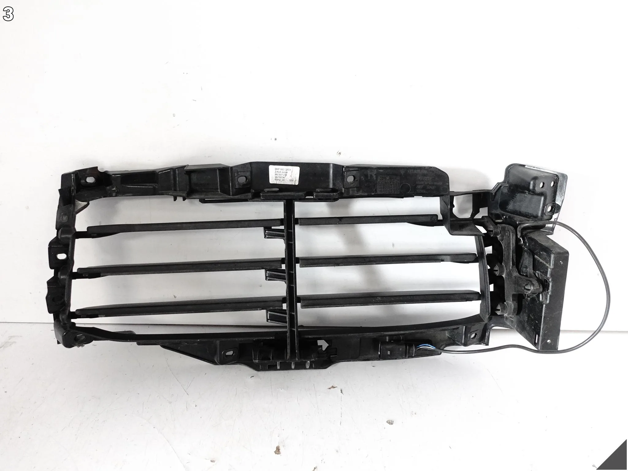 PORSCHE 911 992 20- KRATKA ŻALUZJA KIEROWNICA POWIETRZA WLOT PRAWA PRZÓD 1324cae22f224fec6767218a369bc8b5