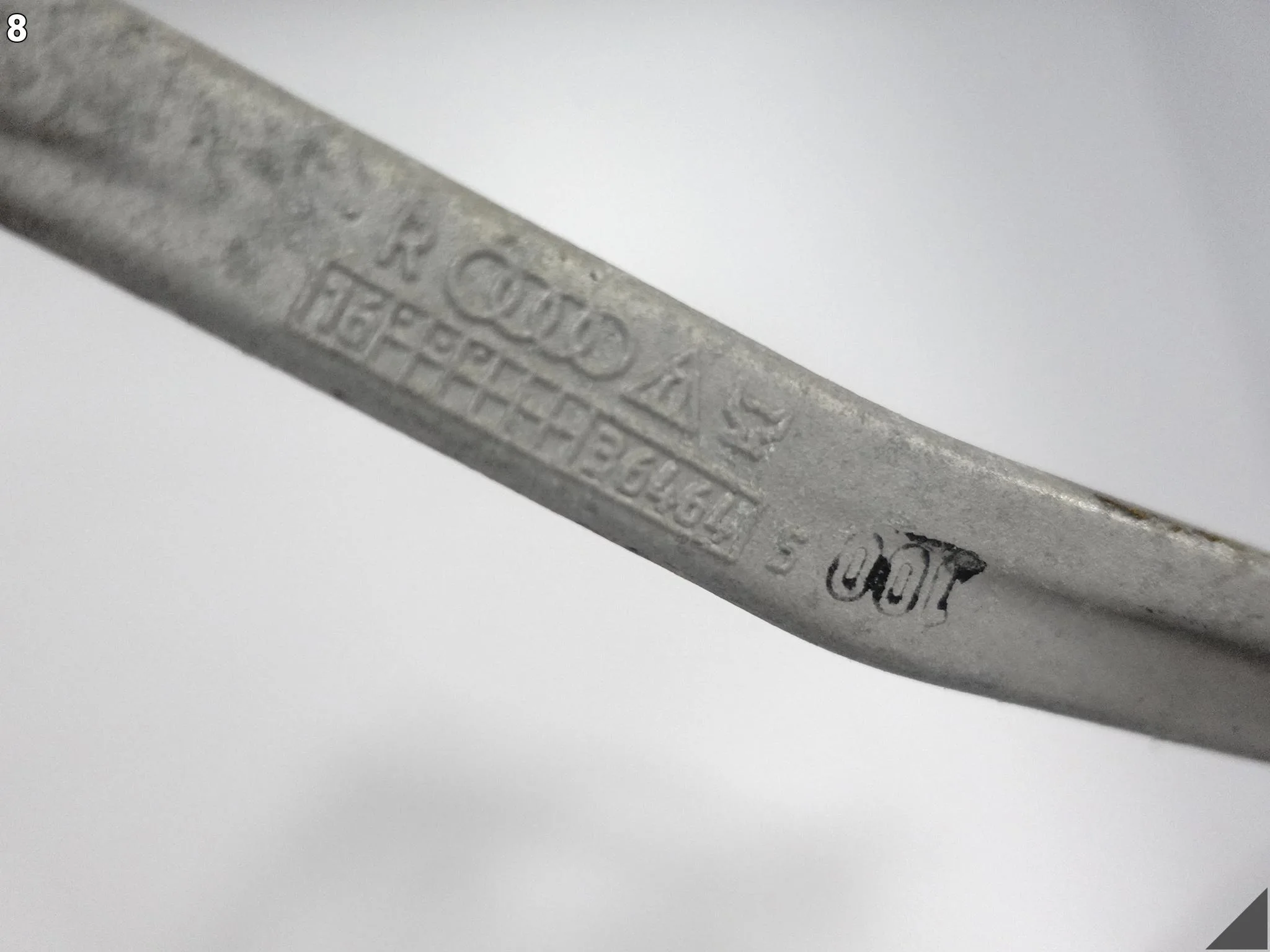 AUDI A7 S7 4G8 A6 S6 4G0 C7 14-18 LIFT ZWROTNICA WAHACZ OSŁONA PRAWA PRZÓD 16d51c31c8eb3766e0ea3e357db944a0