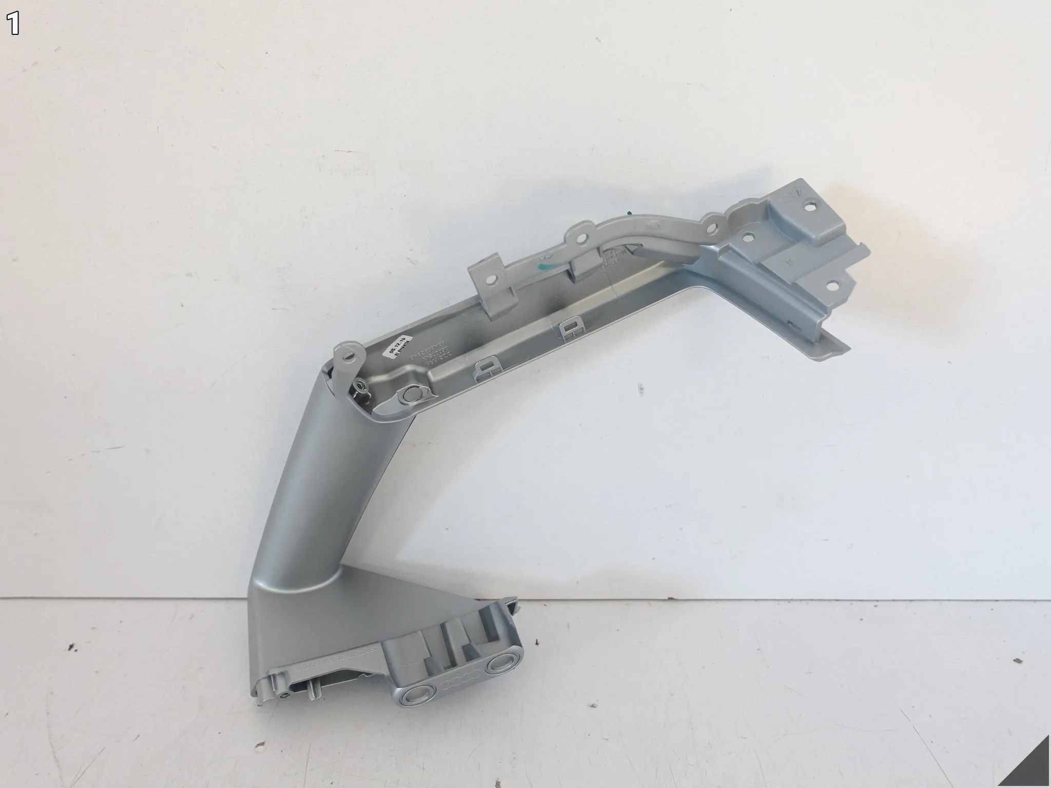 AUDI Q3 83A F3 18-25 UCHWYT PODŁOKIETNIK TAPICERKA DRZWI TYŁ PRAWY 4T4 12cdde3c203045457df54931064ad774