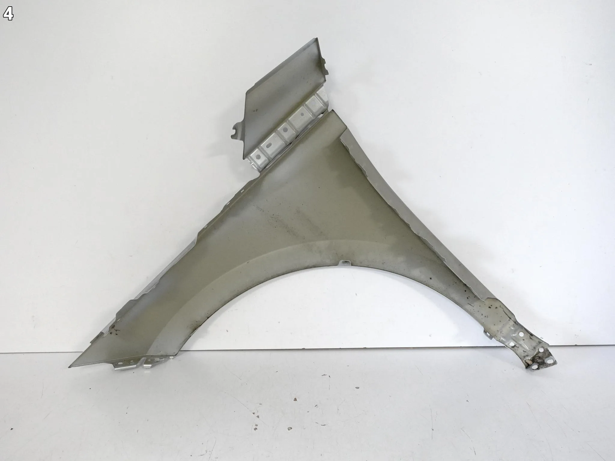 SKODA ENYAQ iV 5LA ELECTRIC 20- BŁOTNIK FENDER PRAWY PRZÓD B.ŁADNY 3acb2a834b0fa5a9072453550afacaa9