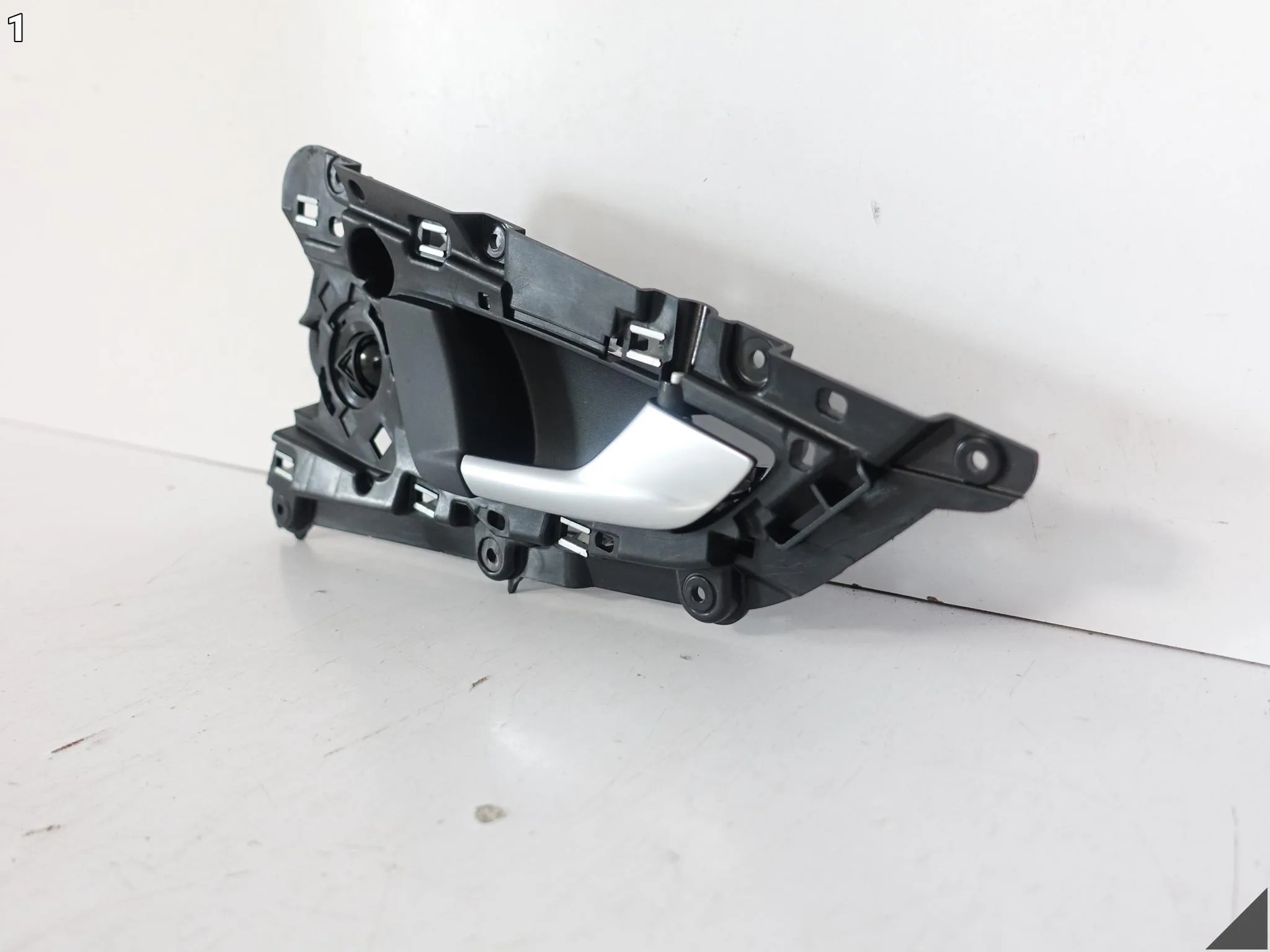 AUDI A7 S7 RS7 C7 4G8 10-18 KLAMKA DRZWI UCHWYT MECHANIZM PRAWA TYŁ CHROM 59a470d4f93545adebce2c74038a3224