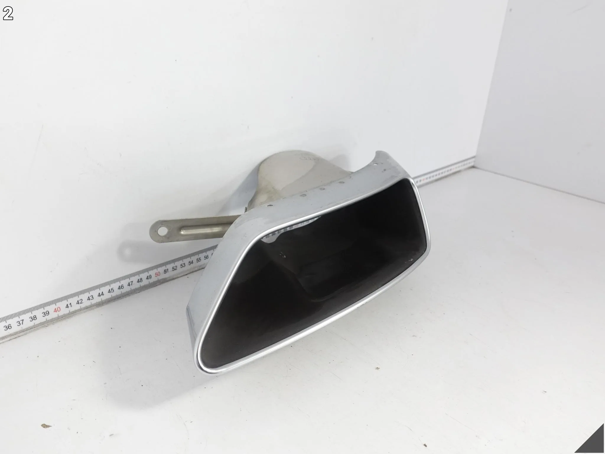 AUDI A4 8W0 LIFT A5 8W6 B9 19-24 KOŃCÓWKA WYDECHU LEWA 8W0253825L 232f793b01a157f90e12c5fbb1ff83d7