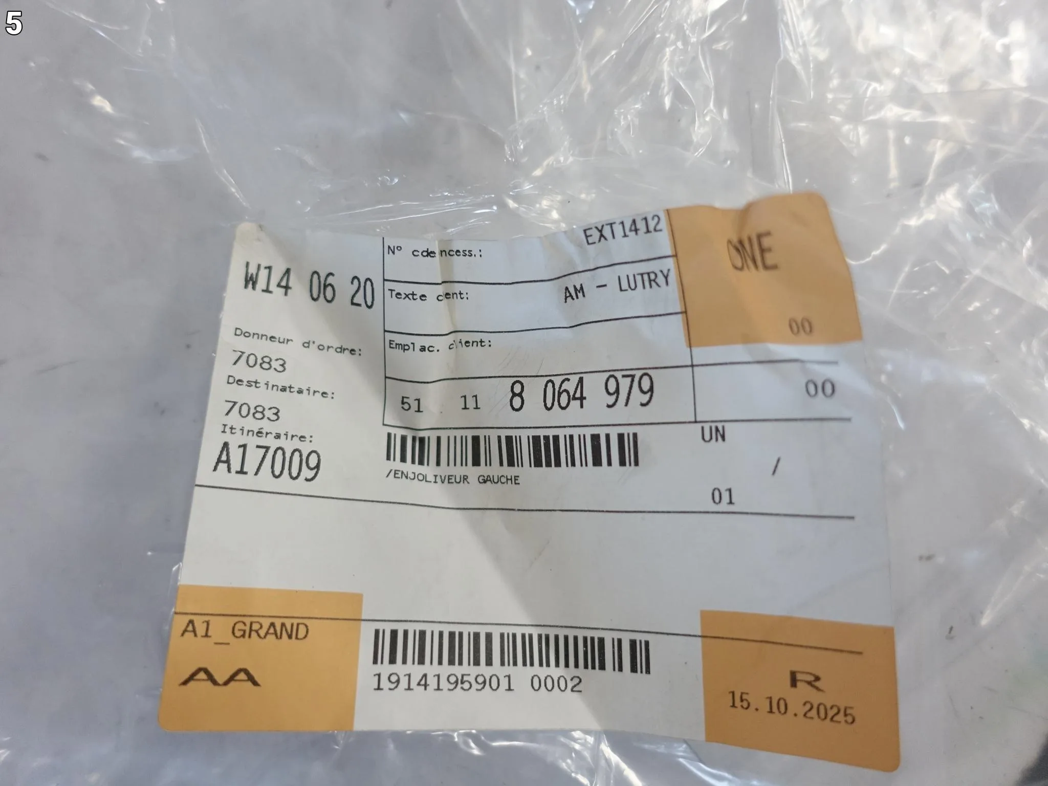 BMW 5 G30 G31 M-PAKIET 17-20 LISTWA NAKŁADKA OZDOBNA W ZDERZAK PRZÓD LEWA 913b3a9733d421dad0e156acbd6d77b4