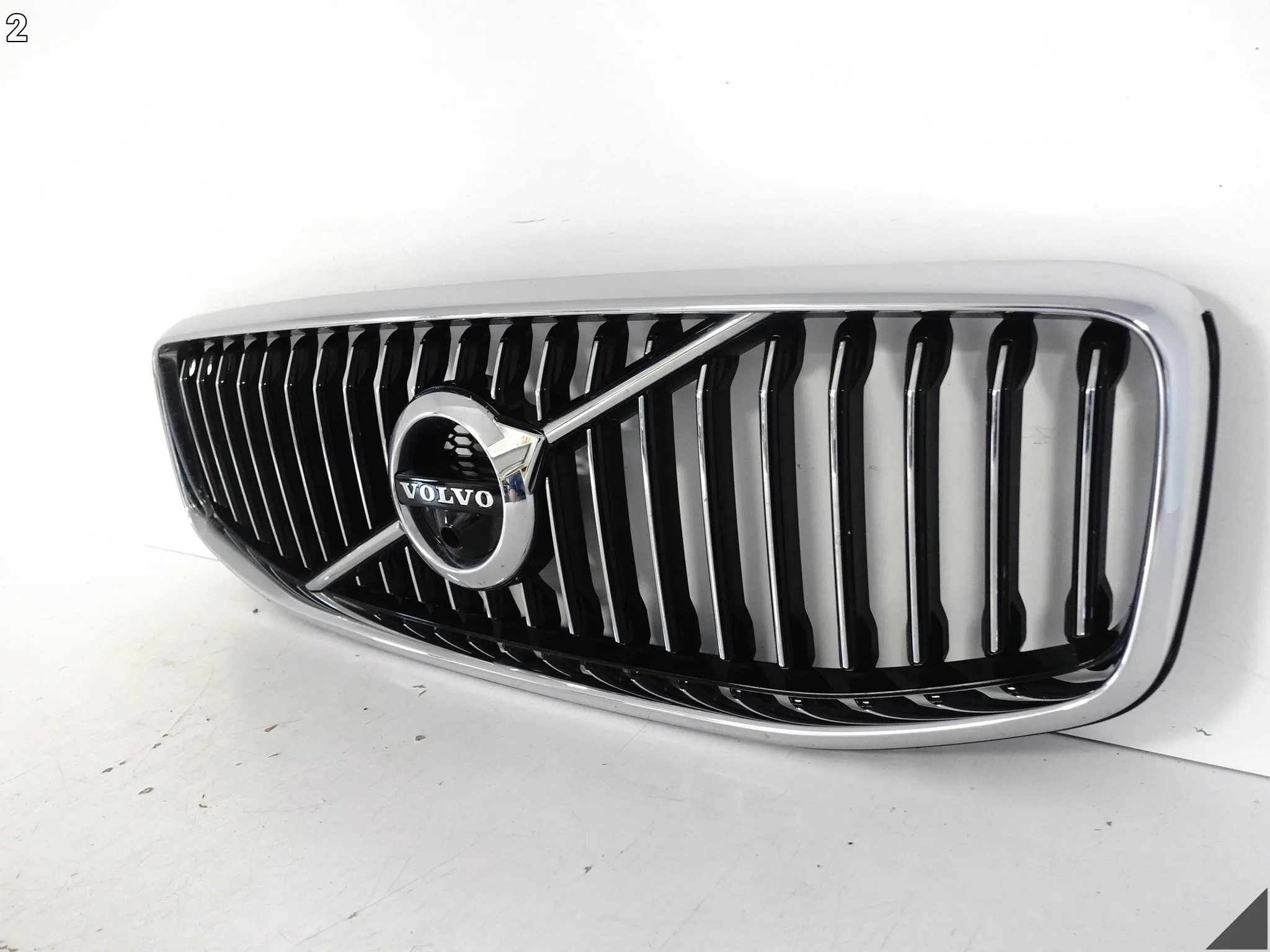 VOLVO XC60 II (2 GENERACJA) 17-21 ZDERZAK GRILL ATRAPA CHŁODNICY PRZÓD ed71e5bdfec813e25b2e65837cf9df2f