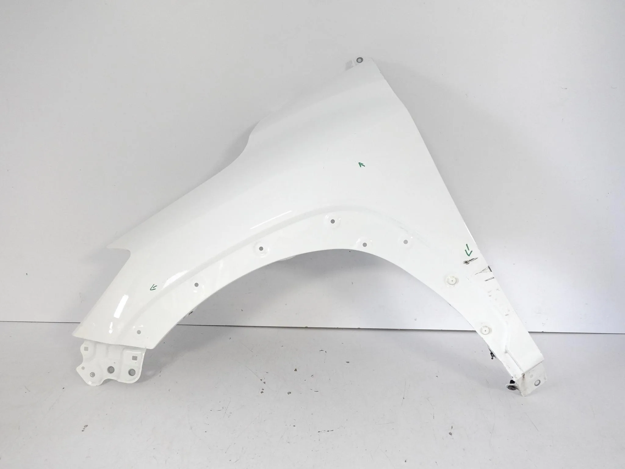 TOYOTA COROLLA CROSS XG10 22- BŁOTNIK FENDER LEWY PRZÓD 2c130b4a45e8f3ffaa5b1e2ffe00e0d8
