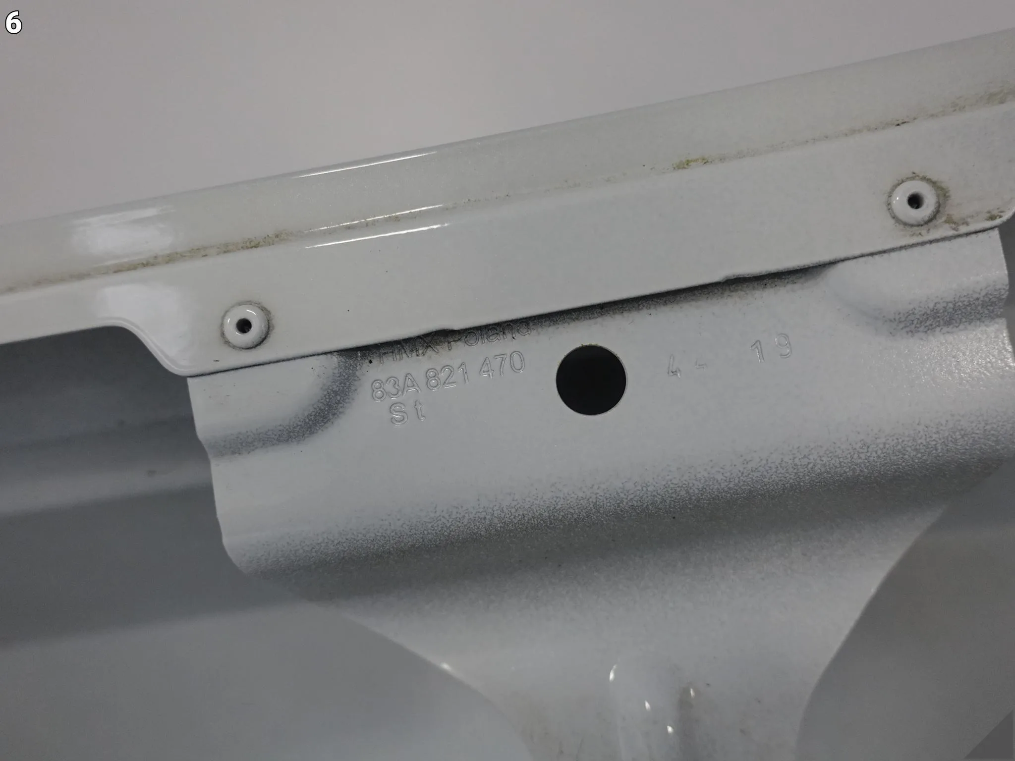 AUDI Q3 83A F3 18-25 BŁOTNIK PRAWY PRZÓD DEMONTAŻ KOLOR LS9R S9R 1a8f174108c1aba096de47e9f6299e40