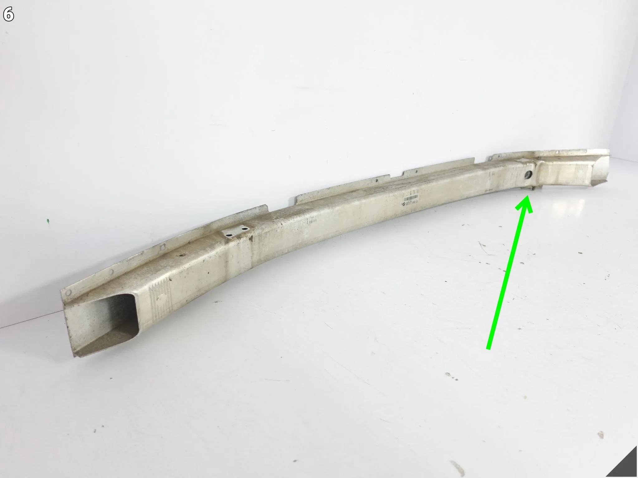 BMW 5 F10 F11 LCI 10-17 BELKA WSPORNIK WZMOCNIENIE PAS W ZDERZAK PRZÓD c696503e79eee0681554a87c9dac8ae0