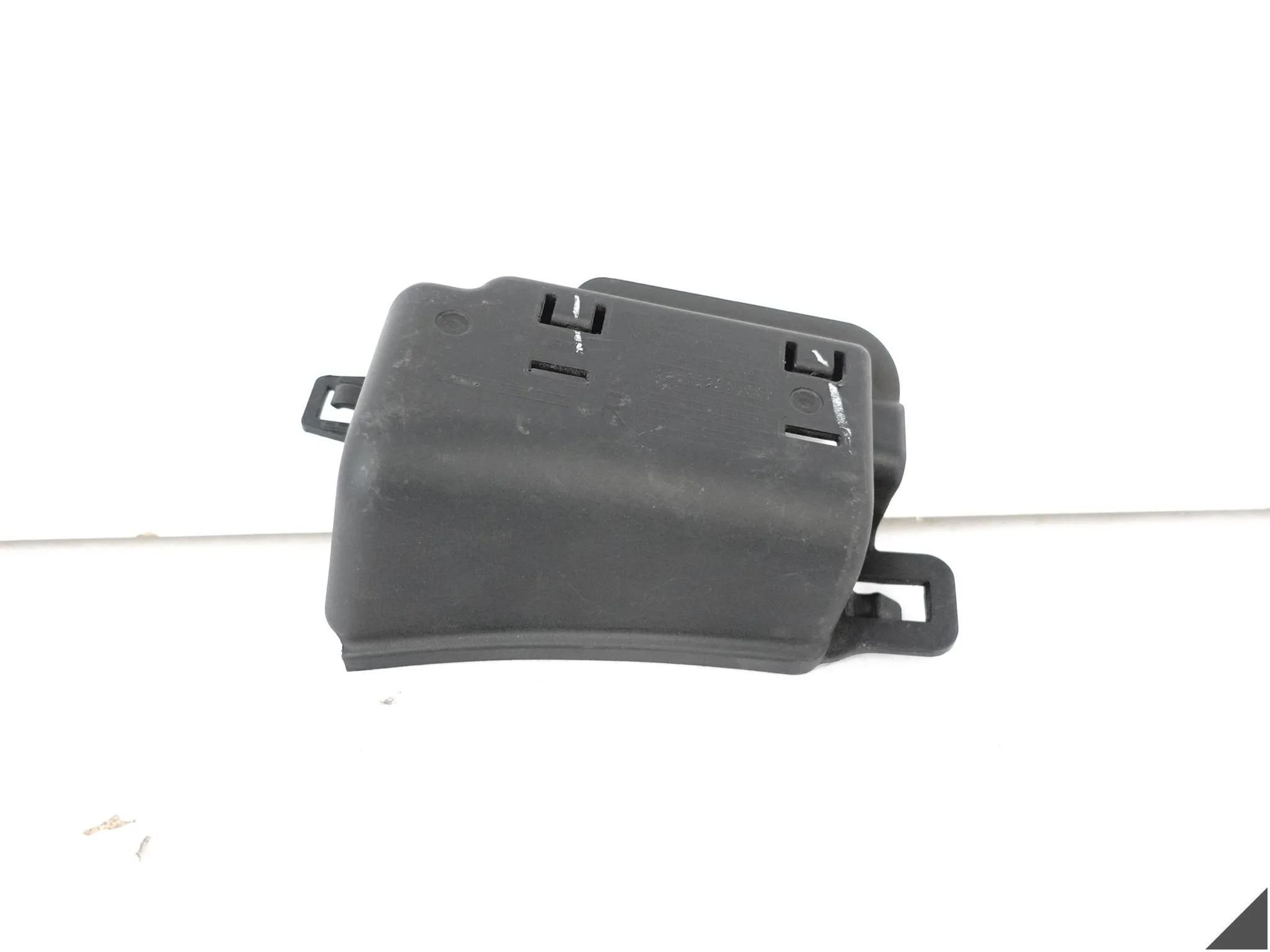 PORSCHE 911 992 19- OSŁONA OBUDOWA SILNICZKA ROLETY ŻALUZJI PRAWA PRZÓD f2dc8efd073c05333d9b83f96a85bab8