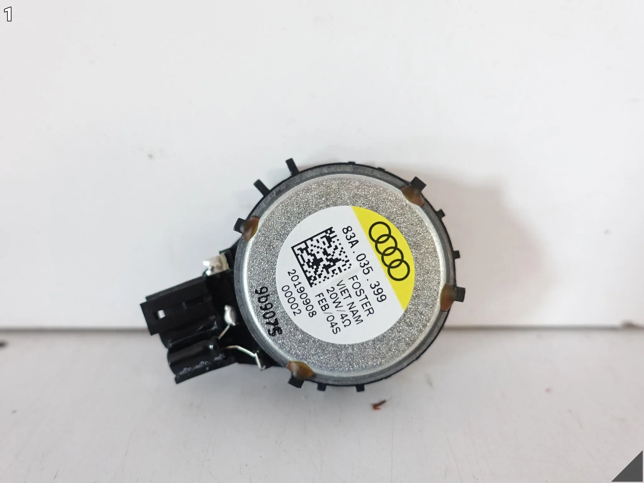 AUDI Q3 83A F3 A3 8Y0 GŁOŚNIK WYSOKOTONOWY SŁUPEK B DRZWI TYŁ PRAWY = LEWY 65f621e5fa71e83c55fbda0230697a94