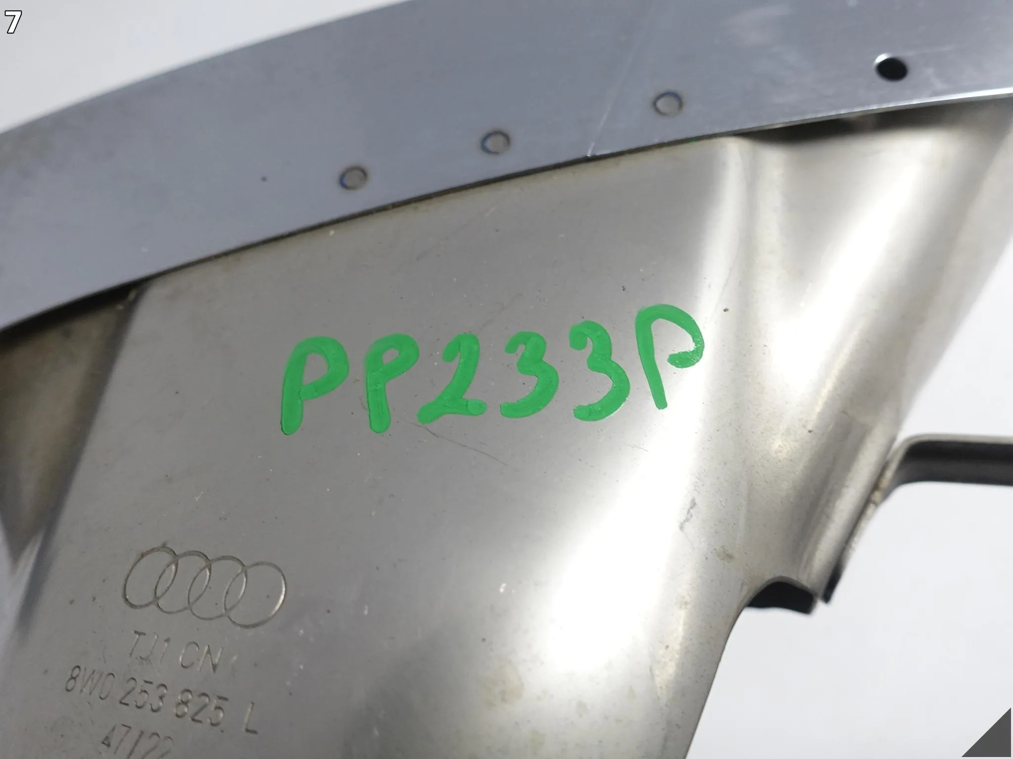 AUDI A4 8W0 LIFT A5 8W6 B9 19-24 KOŃCÓWKA WYDECHU LEWA 8W0253825L d4b516655cb2512945ac32966e029c4d
