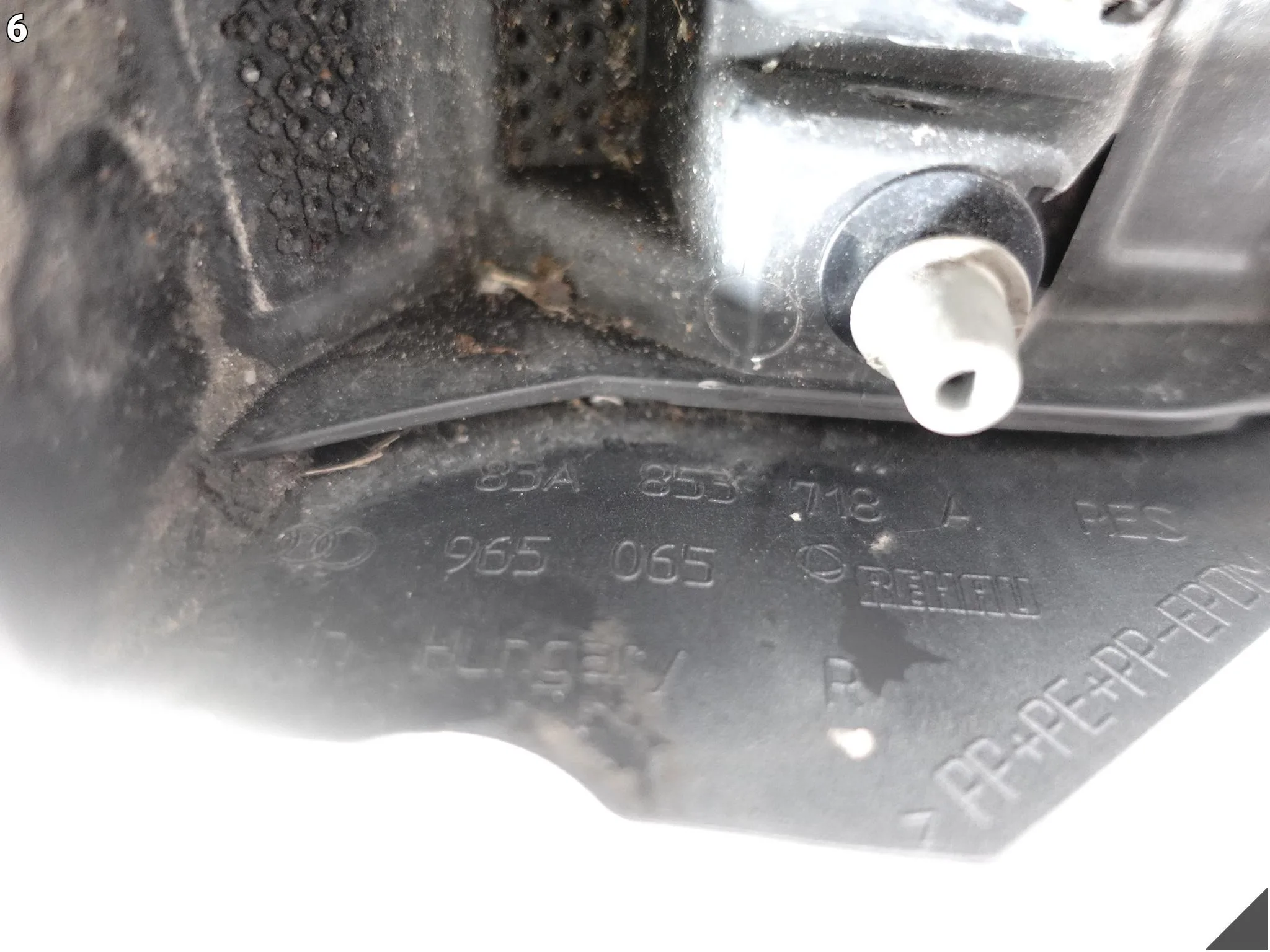 AUDI Q3 II F3 83A 18-25 LISTWA OSŁONA NA BŁOTNIK PRZÓD PRAWA 83A853718A f7d10840a8587cfaf64f139adb4dfb60