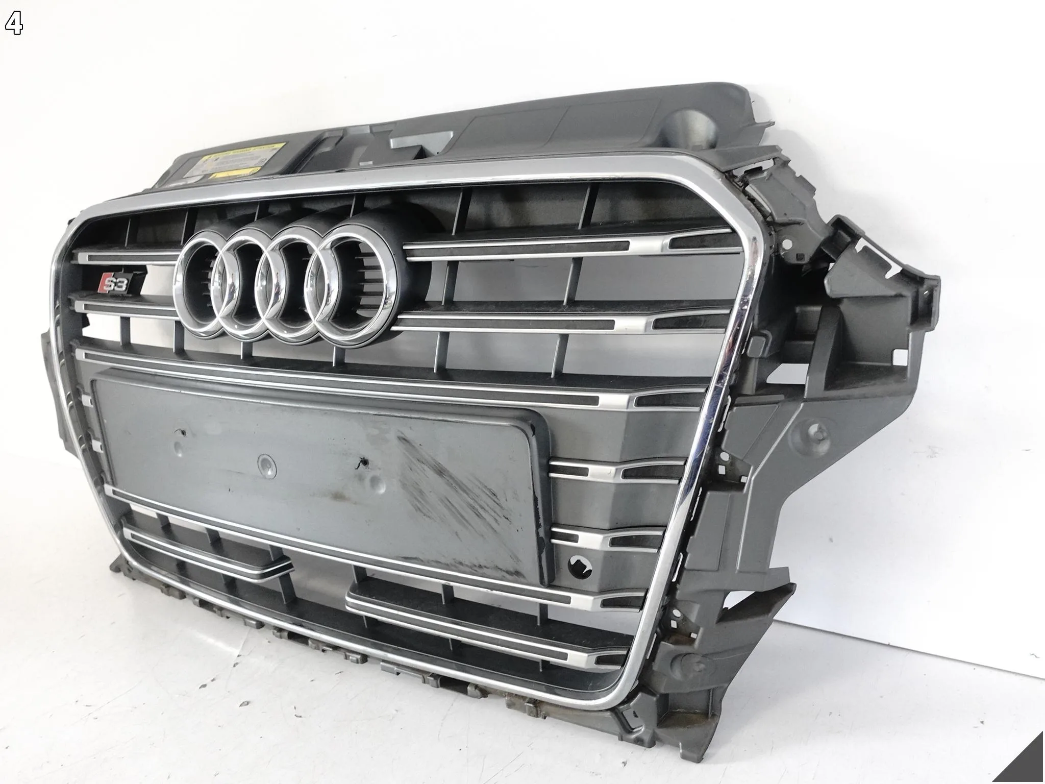AUDI S3 8V3 8V0 13-16 ZDERZAK GRILL CHROM ATRAPA PRZÓD (PDC/ACC) 2f3b682a1642bd2ca608c97e6dfb67ae