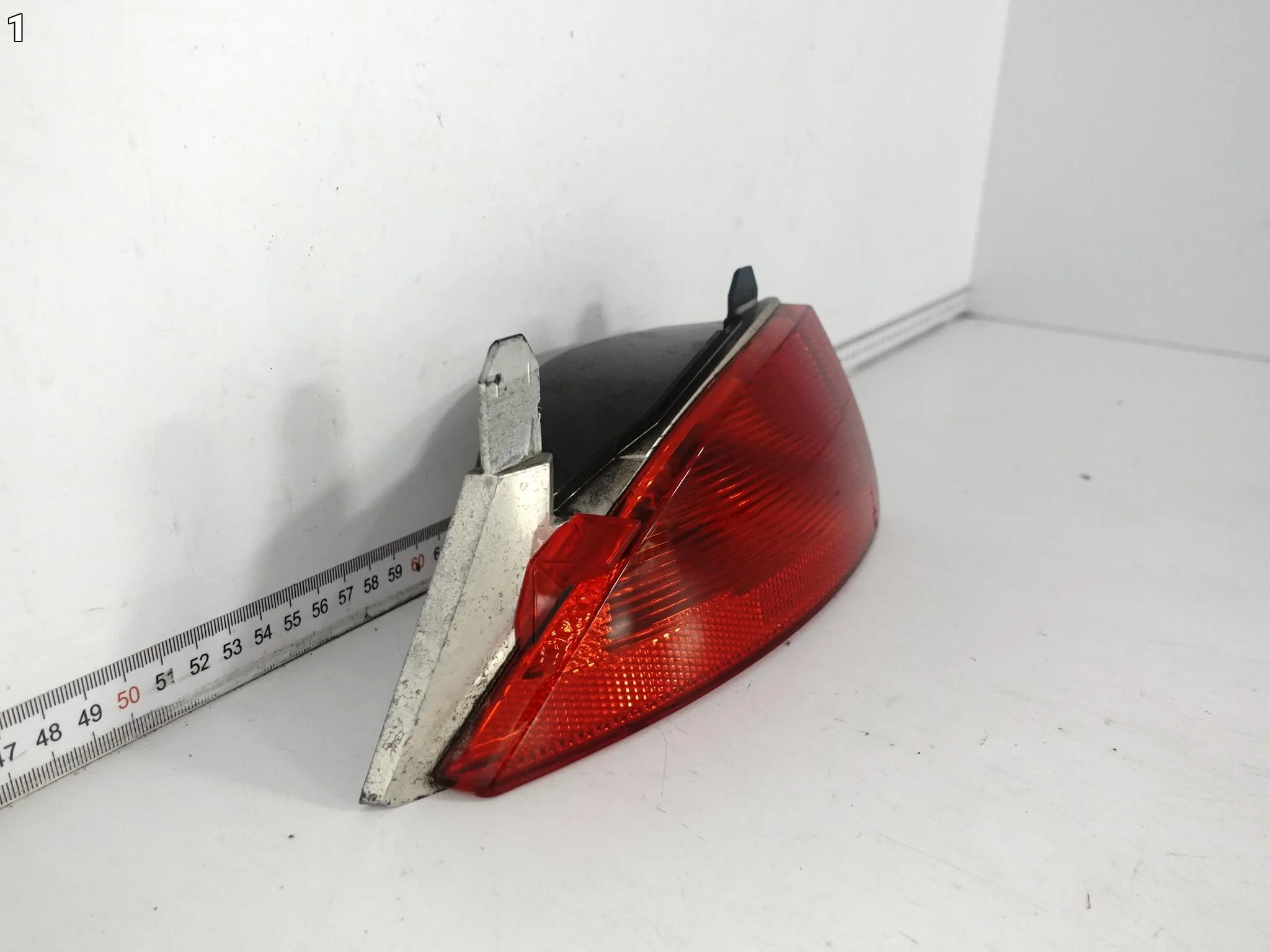 RENAULT KADJAR 15-22 LAMPA LEWA TYŁ W ZDERZAK PRZECIWMGIELNA 13af612296ac8096f81fd87d415c9c2d