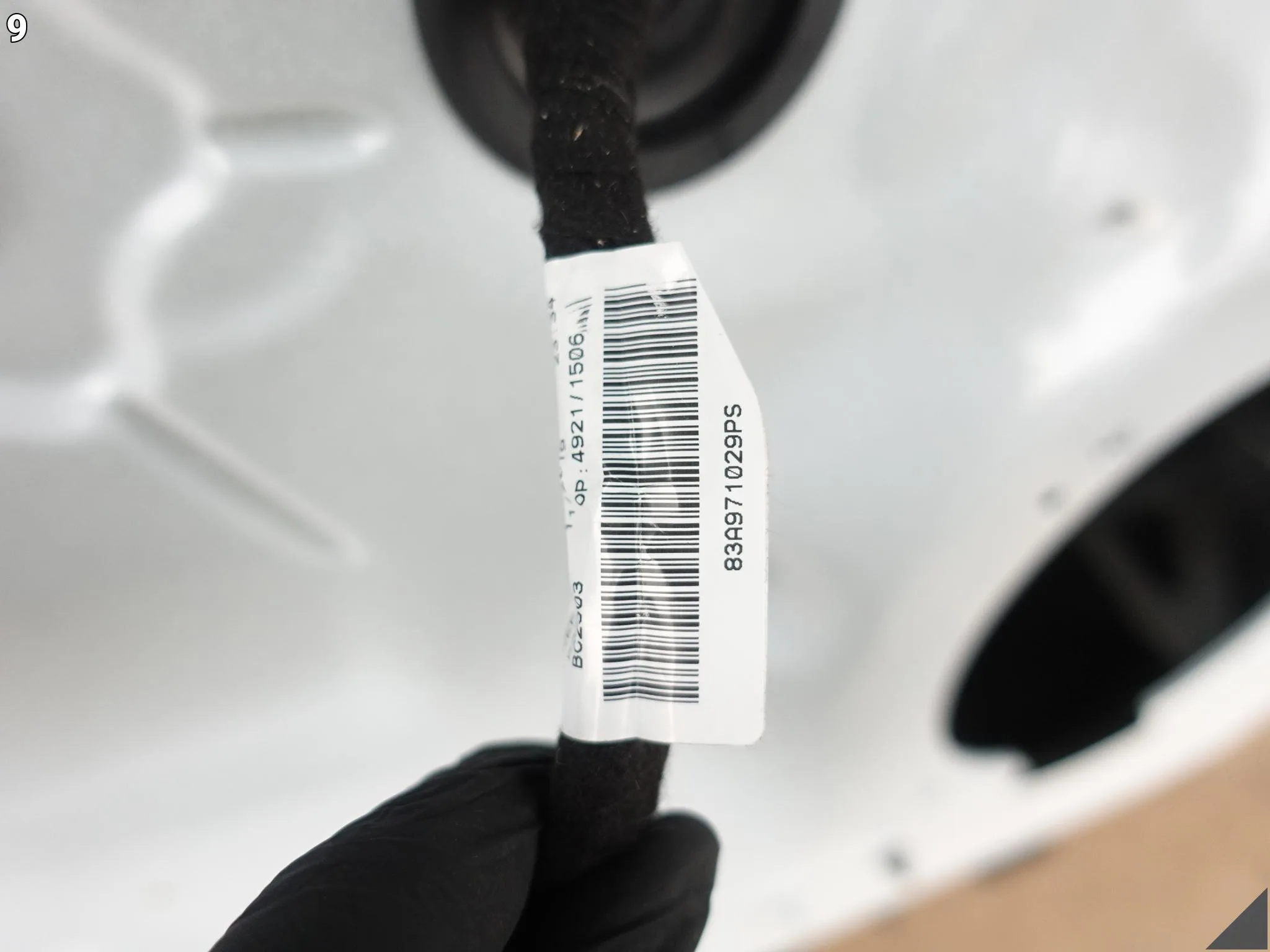 AUDI Q3 83A SUV F3 18-25 DRZWI PRZÓD LEWE SZYBA WIĄZKA DEMONTAŻ LS9R S9R 80ca099e467e469081e0fd6177ca33a3