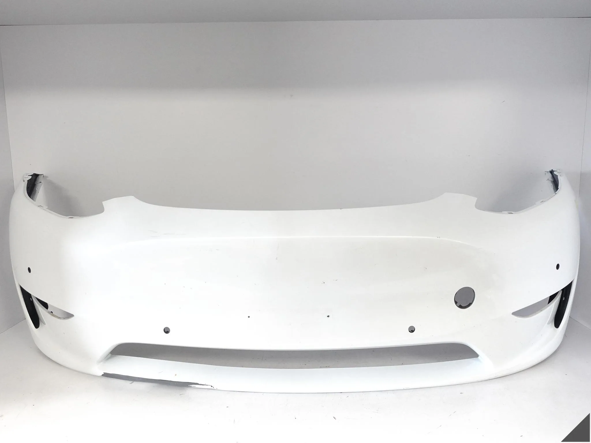 TESLA MODEL Y 20-25 ZDERZAK BUMPER PRZÓD (6xPDC) 144dd0950da10216b76c475f4c83108a
