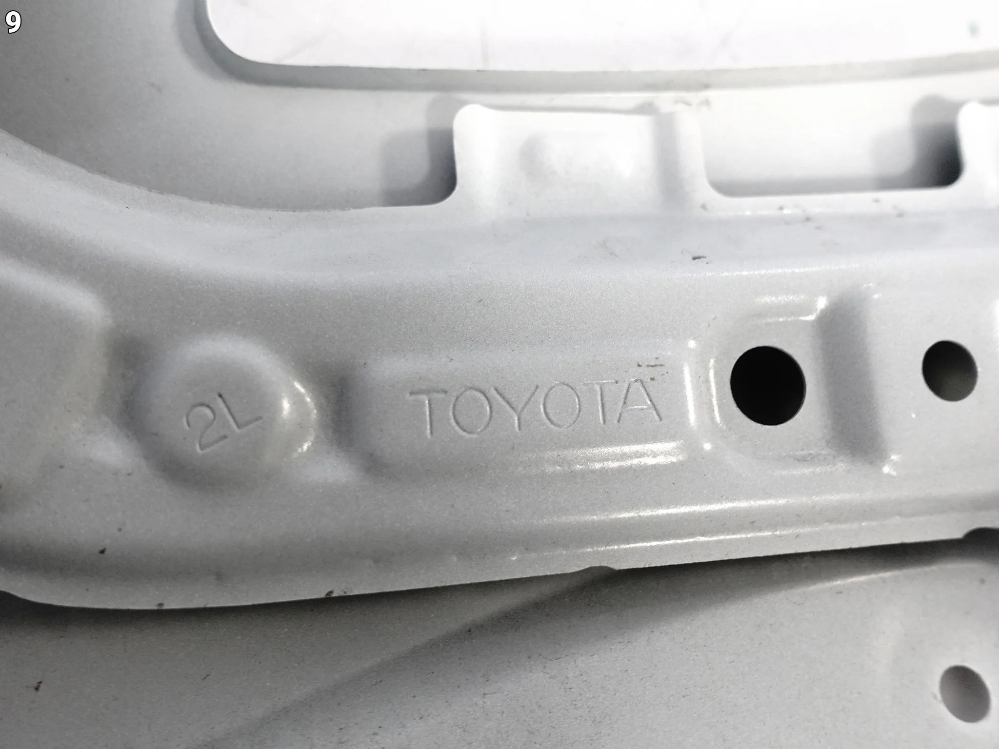 TOYOTA COROLLA CROSS XG10 22- BŁOTNIK FENDER LEWY PRZÓD 820bff9e40d38a641204fa63e0fdc597