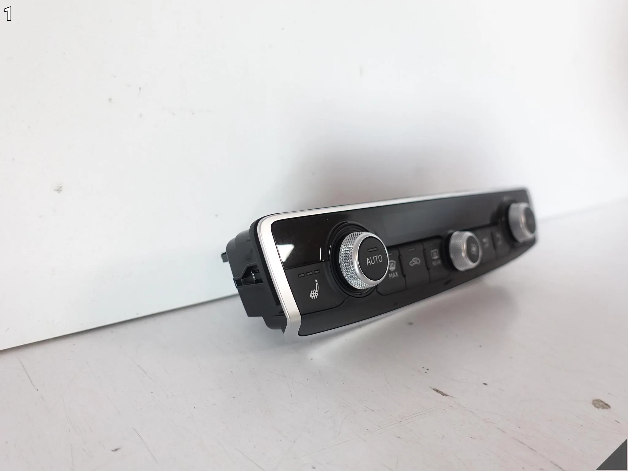 AUDI Q3 83A F3 A1 82A PANEL STEROWANIA WYŚWIETLACZ KLIMATYZACJI PRZÓD IMJ bf52a762fdad4d0b0b6d377b93587531