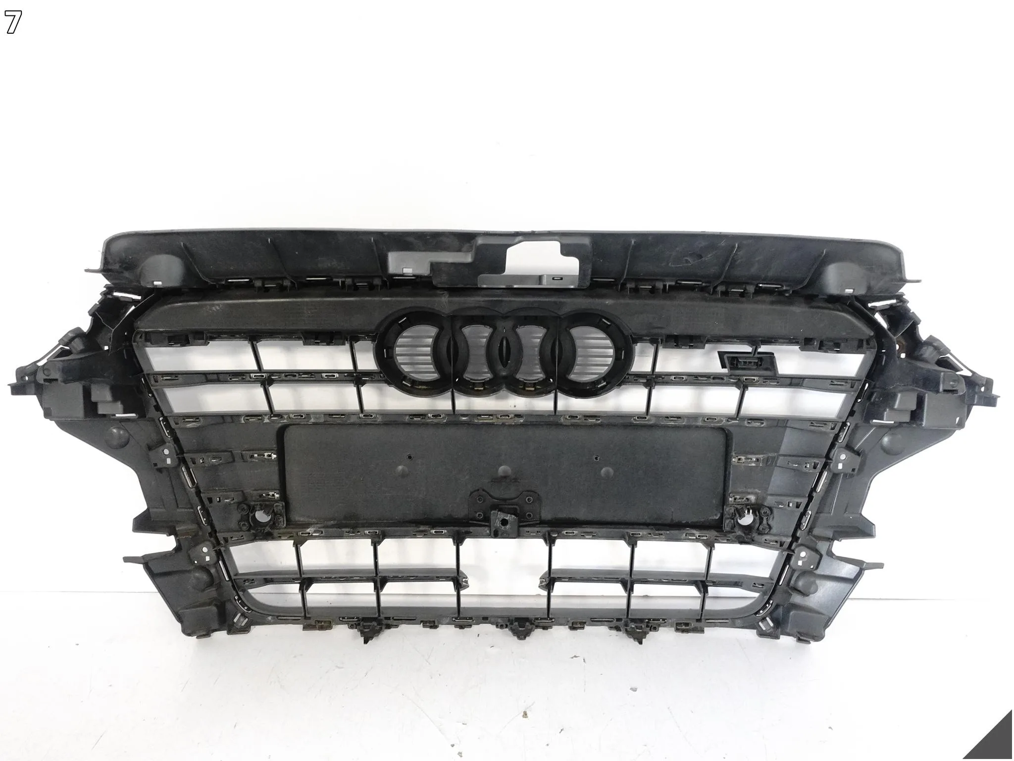 AUDI S3 8V3 8V0 13-16 ZDERZAK GRILL CHROM ATRAPA PRZÓD (PDC/ACC) 73f596b37198f416c35e9373f9f2edc9
