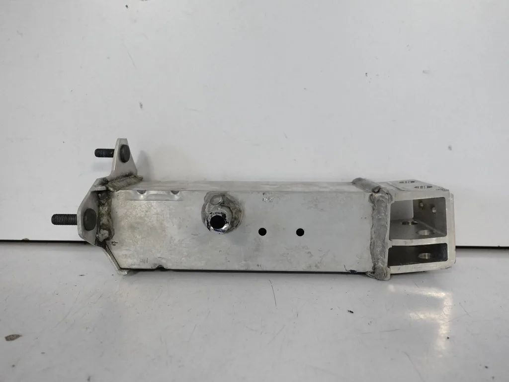LEXUS LC LC500H LC500 URZ100 17- BELKA WSPORNIK STREFA PAS LEWA PRZÓD 3a311b3c722444634acc4789e351f51f