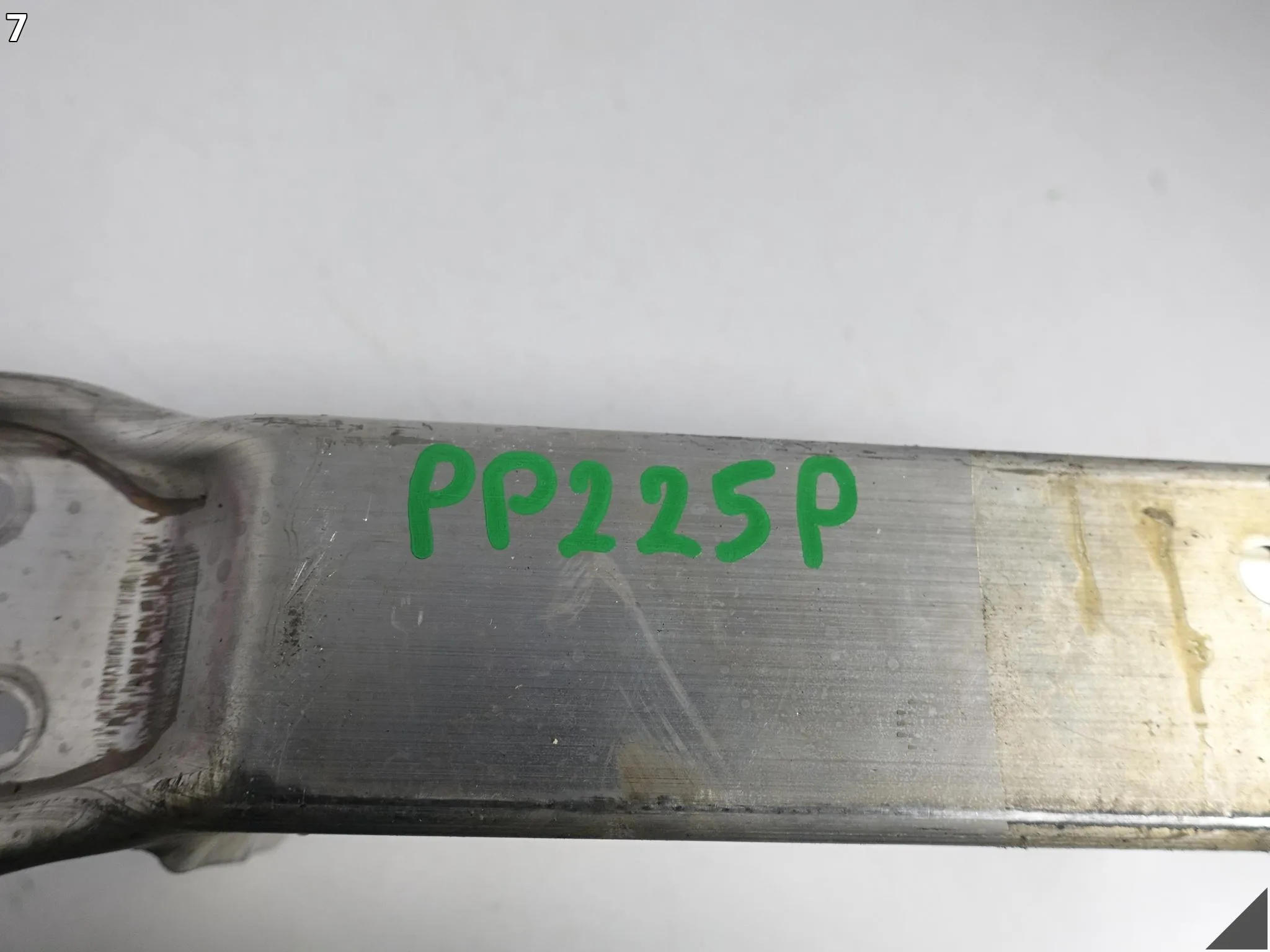 BMW 5 F10 F11 LCI 10-17 BELKA WSPORNIK ŁAPA STREFA ZGNIOTU PRAWA PRZÓD 767c02169dc07f9c055c4b257850845d