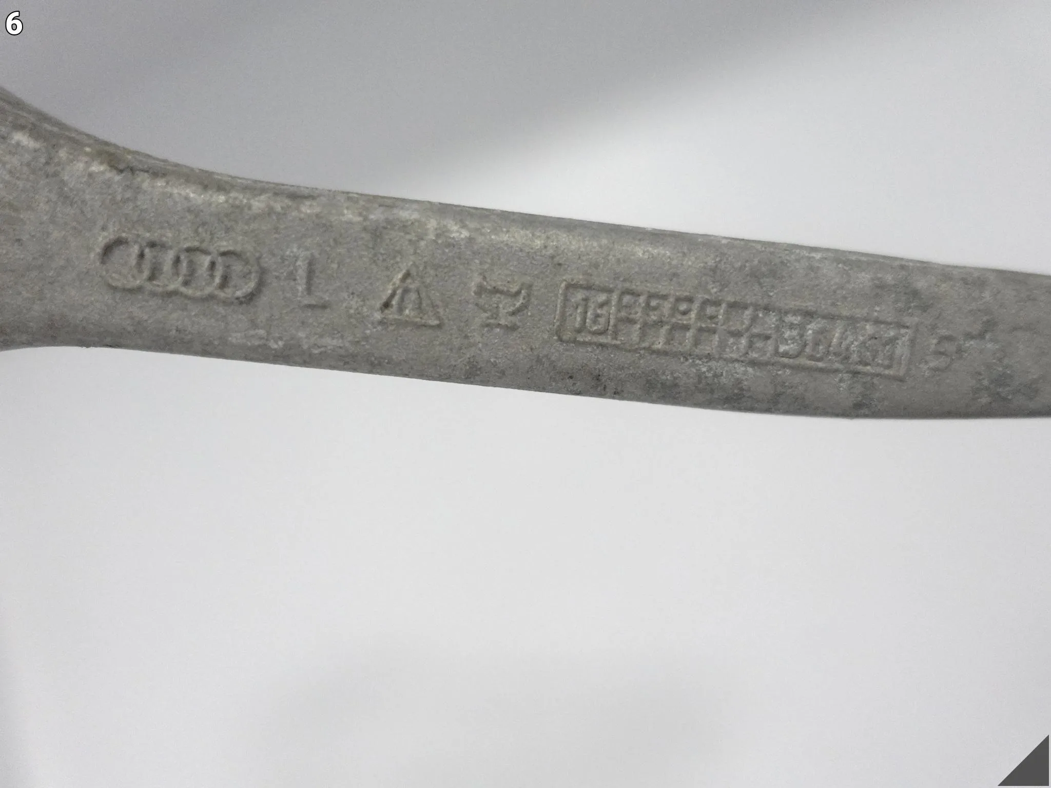 AUDI A7 S7 4G8 A6 S6 4G0 C7 14-18 LIFT ZWROTNICA WAHACZ OSŁONA LEWA PRZÓD e812ec546abe32dc8344fb61931c88c9