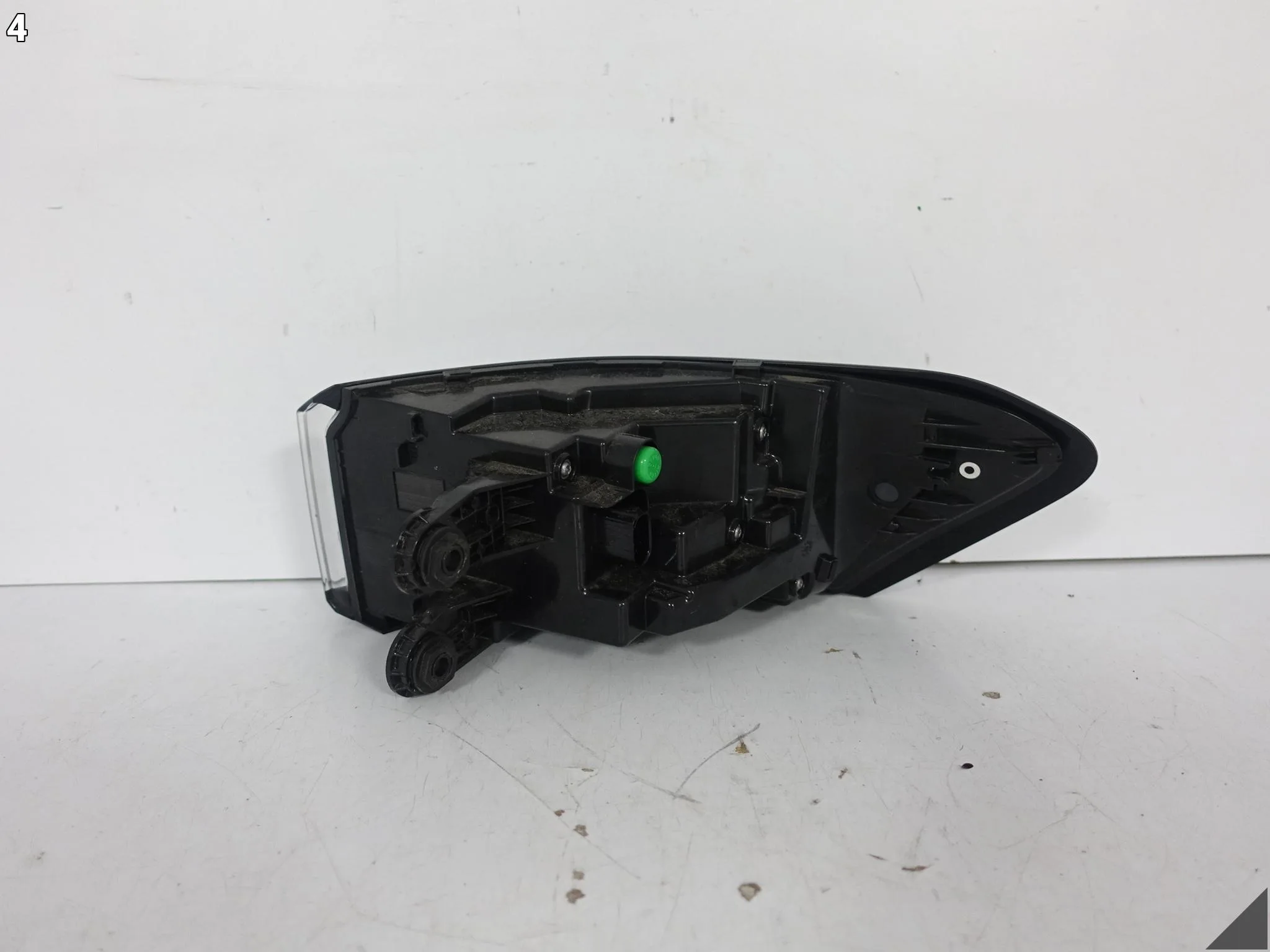 VW ID7 ID.7 14A 23- LAMPA LED TEIL LAMP W BŁOTNIK LEWA TYŁ 98a1e1a5fb4e27cc993fd6ff659daab4
