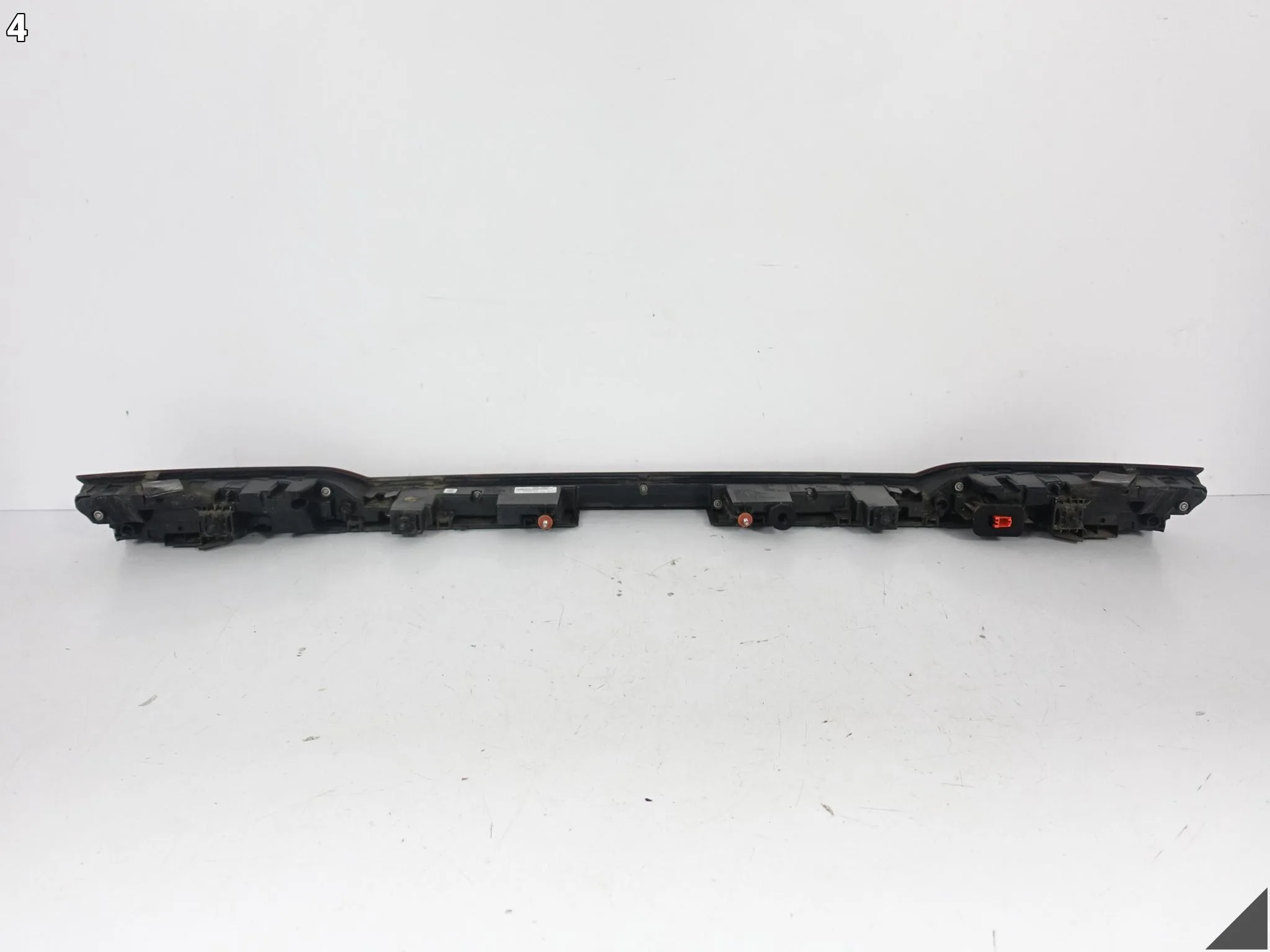 AUDI E-TRON ETRON Q8 4KE 18- LAMPA KLAPY LED BLENDA ŚRODKOWA TYŁ TYLNA 7959b1c0f491223957bdca8f073c865d