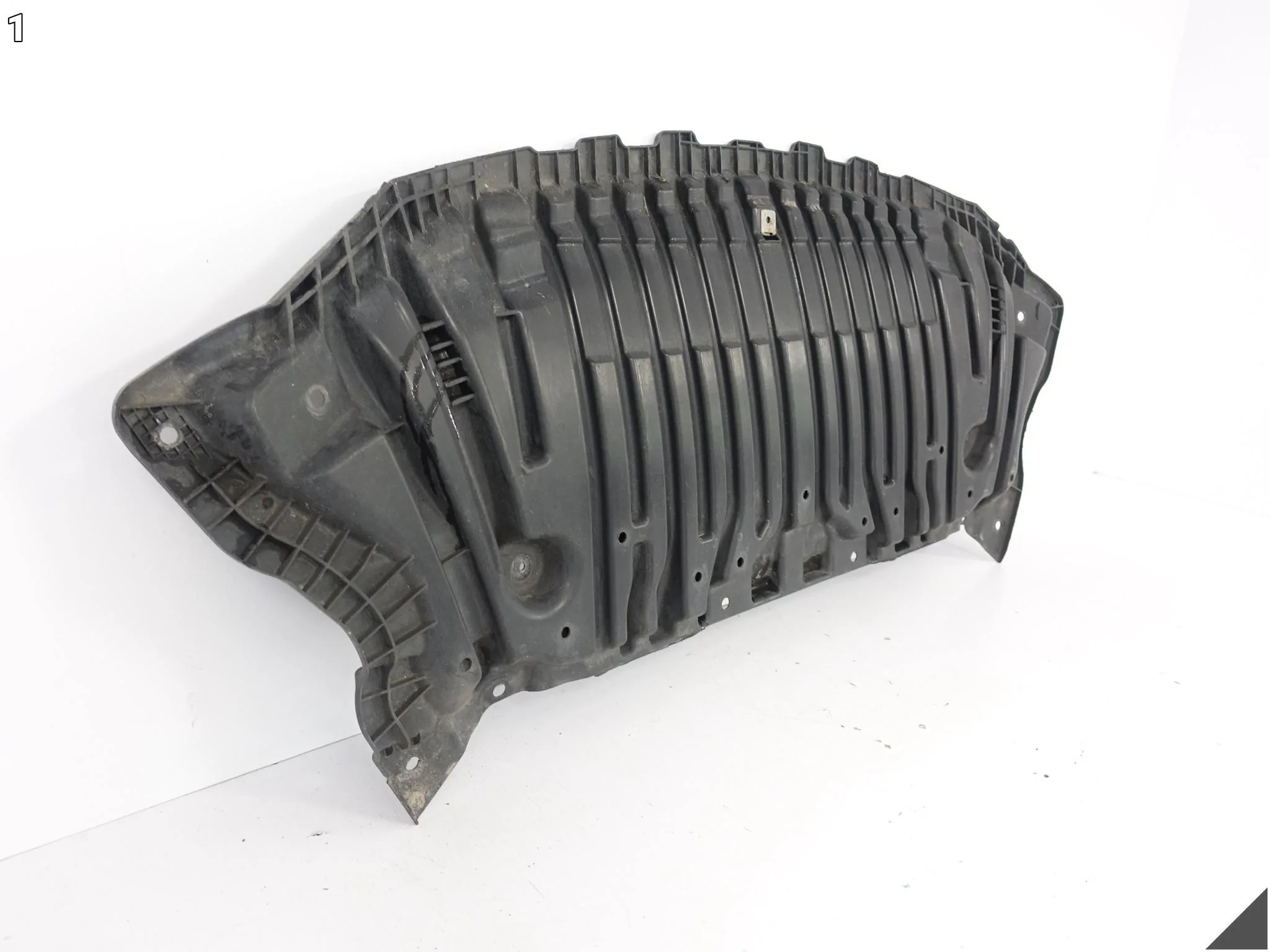 MERCEDES W212 LIFT MOPF 12-16 PŁYTA OSŁONA POD SILNIK PODWOZIE PRZÓD 4e9d22bfc415d0c55fc25e9ac5f71d0f