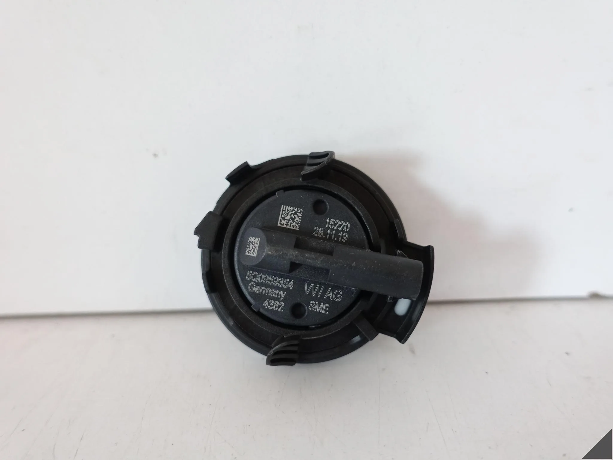 AUDI Q3 83A LAMBORGHINI URUS VW SKODA CZUJNIK UDERZENIOWY DRZWI PRZÓD R = L 573eebee3ae21010660c31b865bd36b9