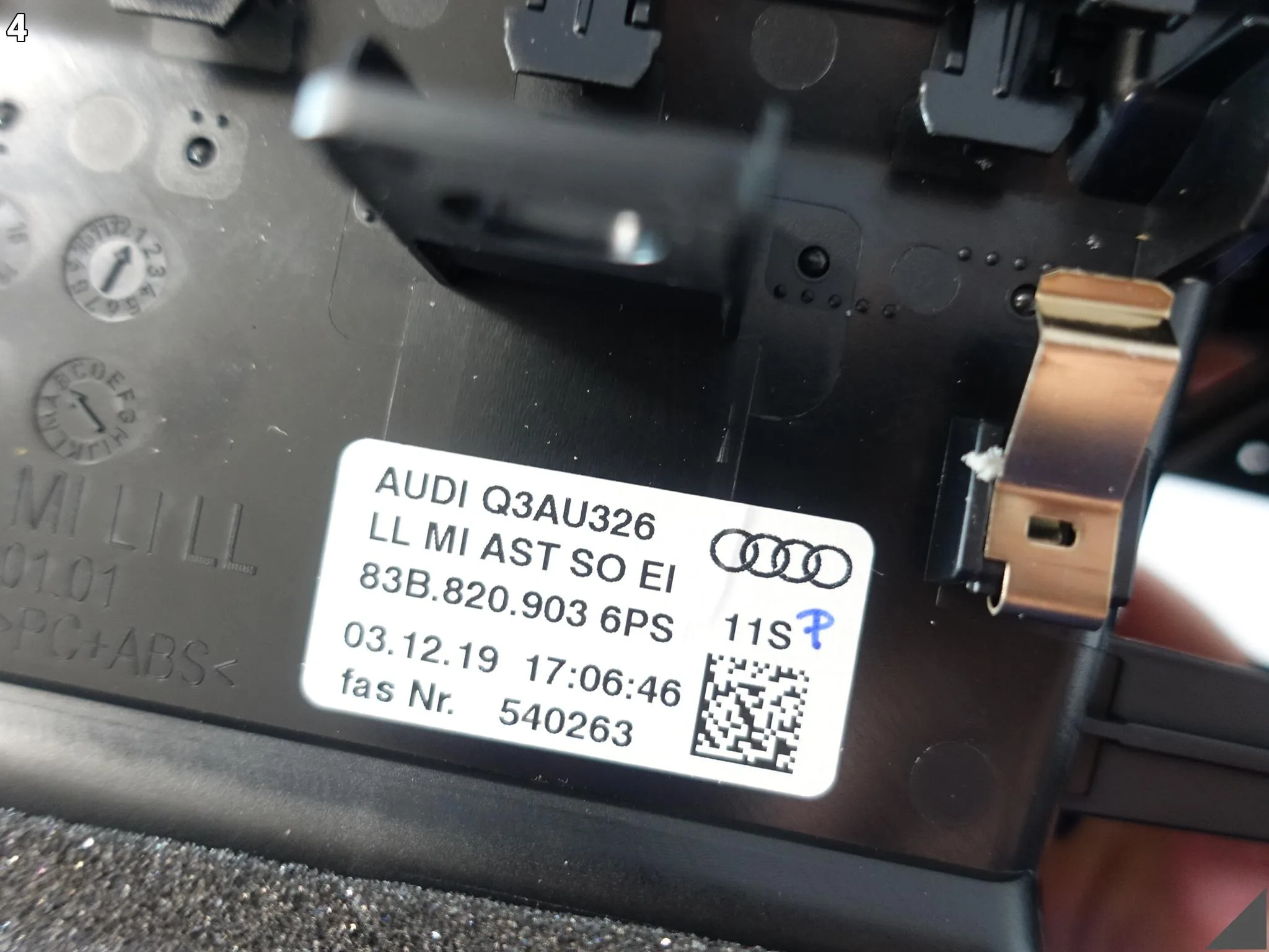 AUDI Q3 83A 83B F3 18-25 KRATKA NAWIEWU ŚRODKOWA DESKA ROZDZIELCZA EU 6PS 08ab0b70439e163e21aa6b9f57525982