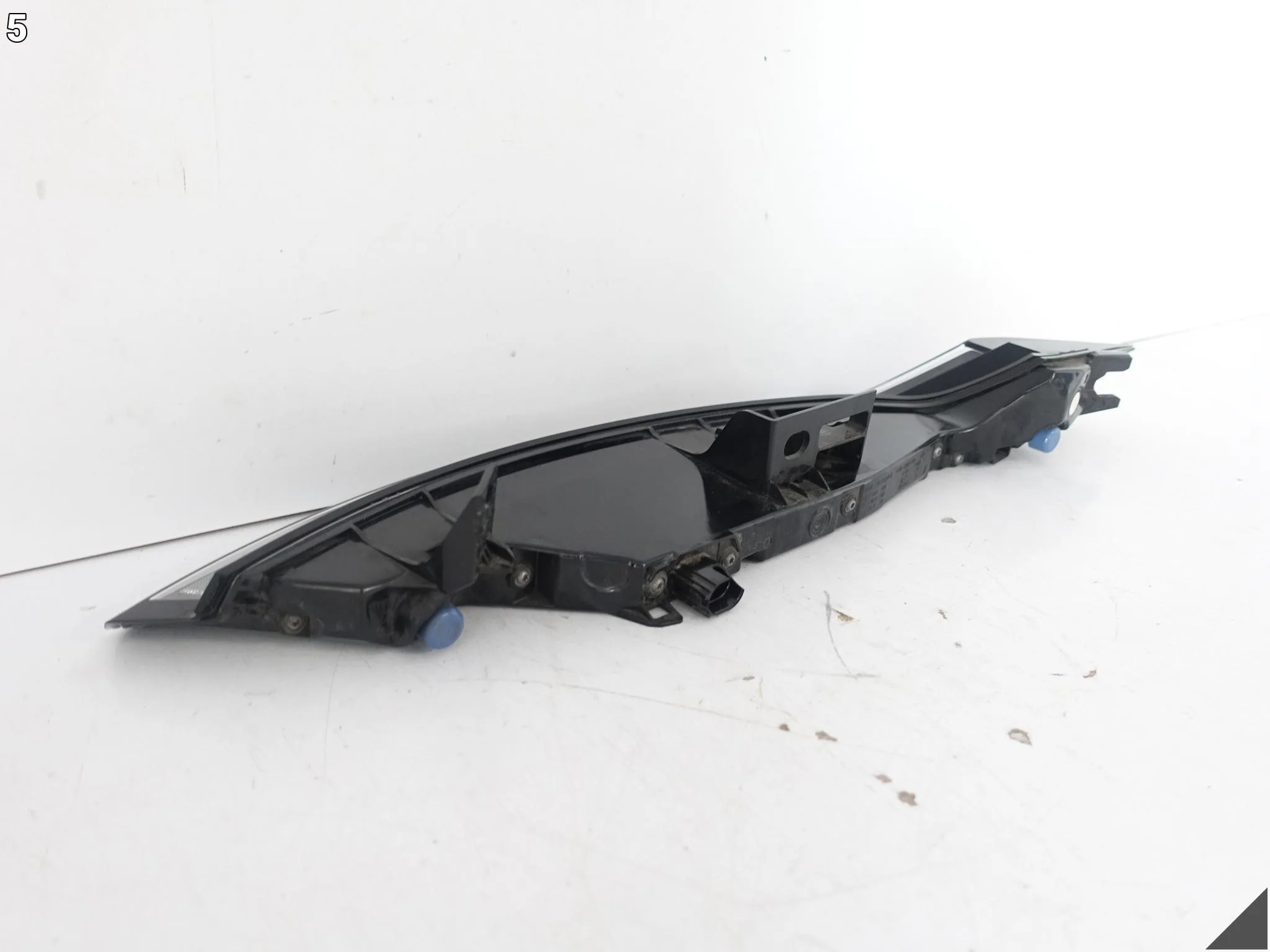 PORSCHE 911 992 19- LAMPA LED W BŁOTNIK LEWA TYŁ EUROPA BASE 992945091E 9663cd1fd6972e54c706140e864d5362