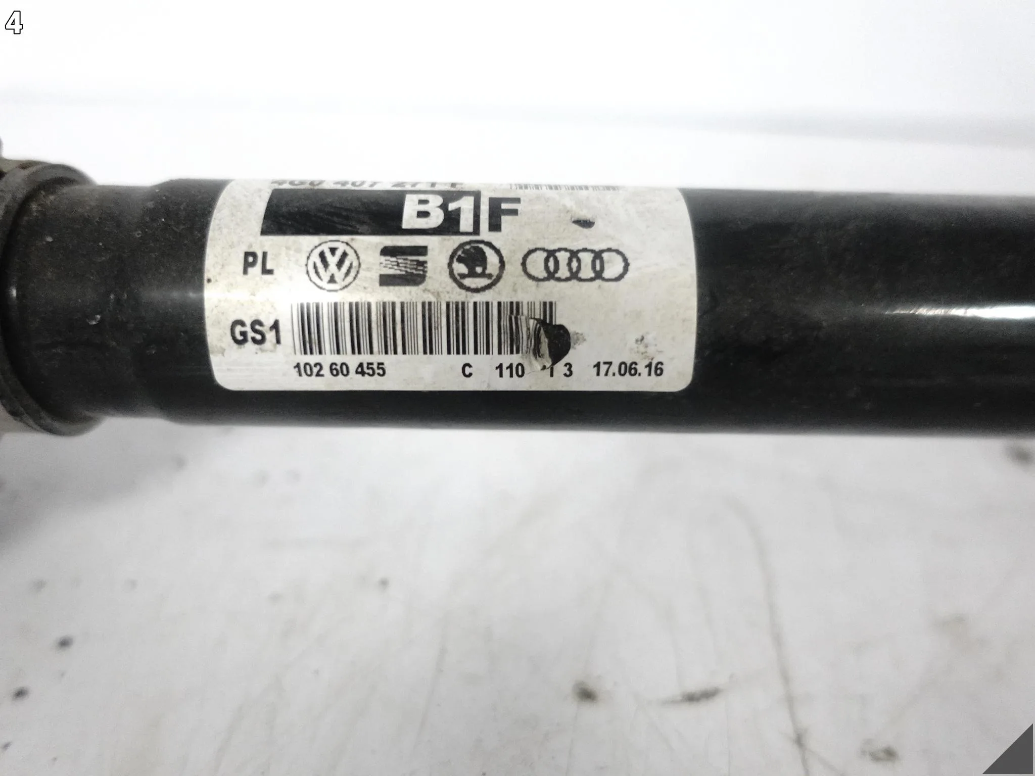 AUDI A7 S7 RS7 4G8 A6 S6 RS6 4G0 S8 4H0 D4 SQ5 80A PÓŁOŚ PRZEGUB PRZÓD L=R e04ebb3afc8a9478ca6f5aa9a1c2de89