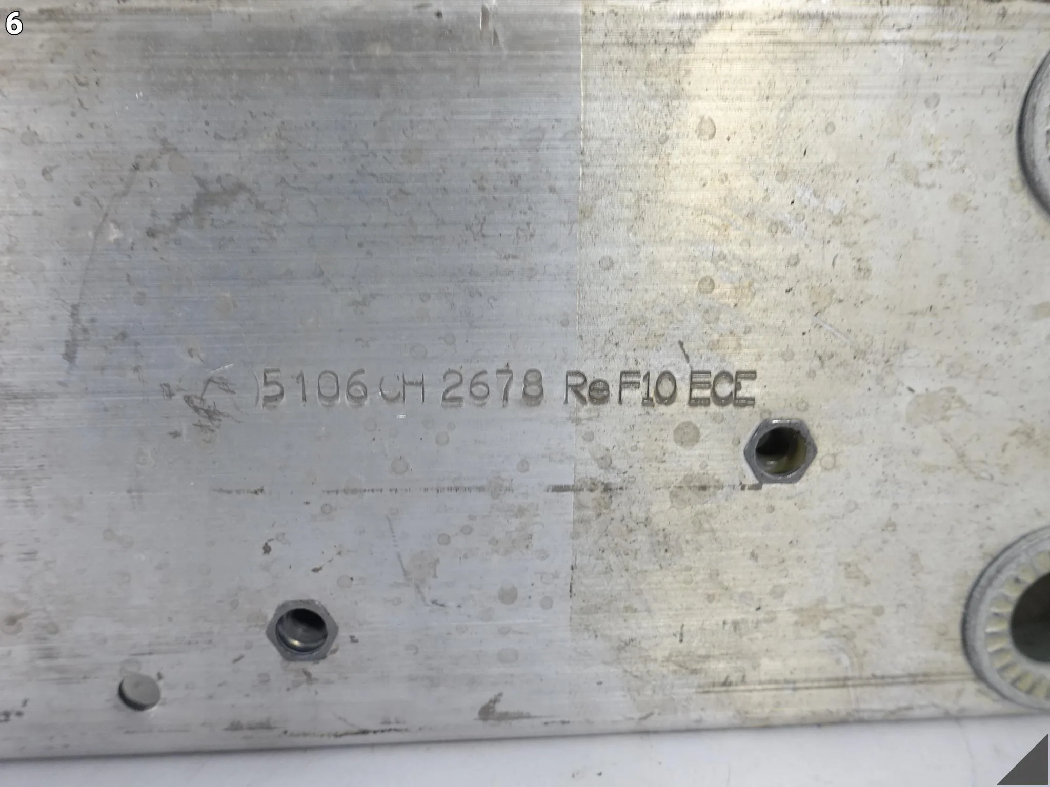 BMW 5 F10 F11 LCI 10-17 BELKA WSPORNIK ŁAPA STREFA ZGNIOTU PRAWA PRZÓD 57a5f63fb01a21ab0e55bd9a32916ed2