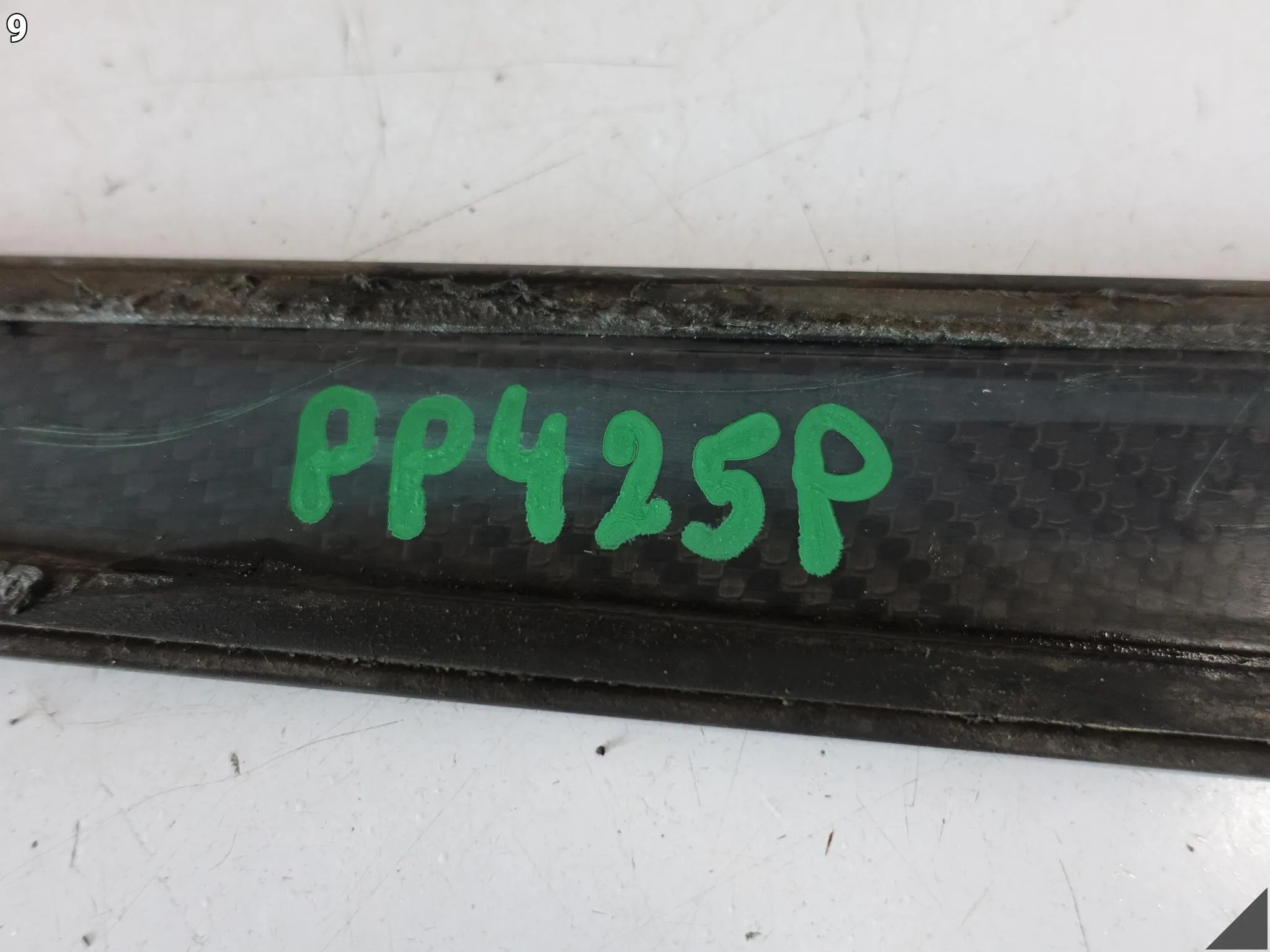 AUDI E-TRON GT 4J3 20-24 LISTWA OSŁONA NAKŁADKA DRZWI PRZÓD PRAWY CARBON 20be1693acd9df44170581eabf32f6c0