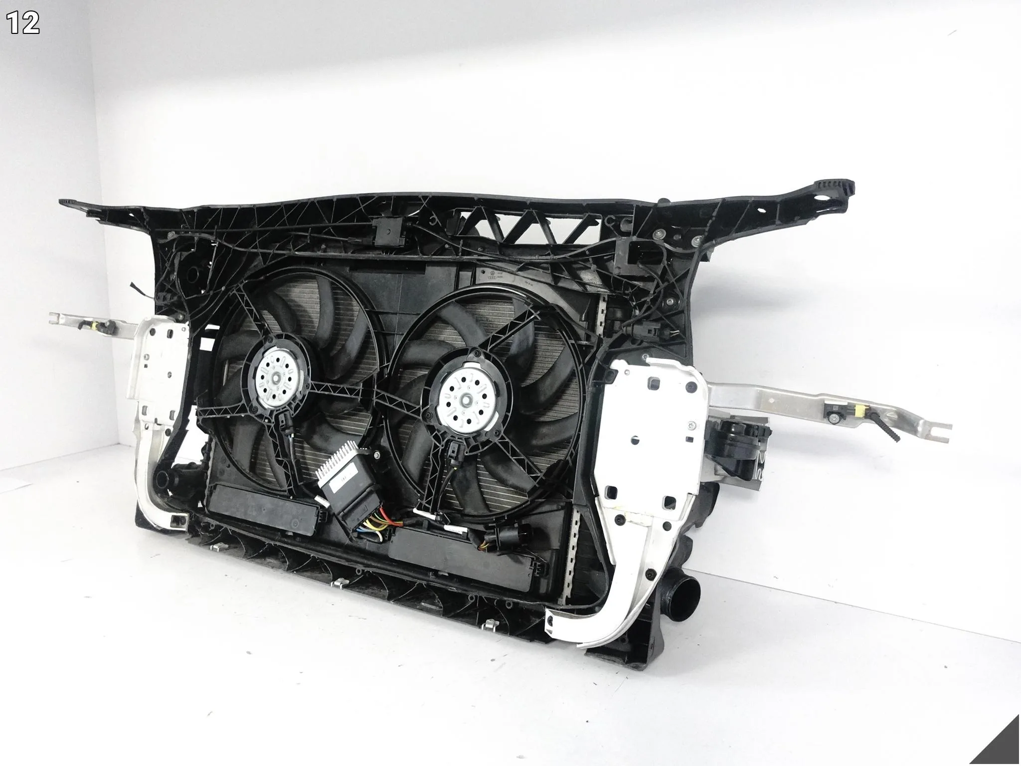 AUDI A7 4G8 A6 4G0 C7 10-18 WZMOCNIENIE PAS CHŁODNICE WENTYLATOR 2.0 TFSI e917ff640d0d2725d38db3320f41a7a5