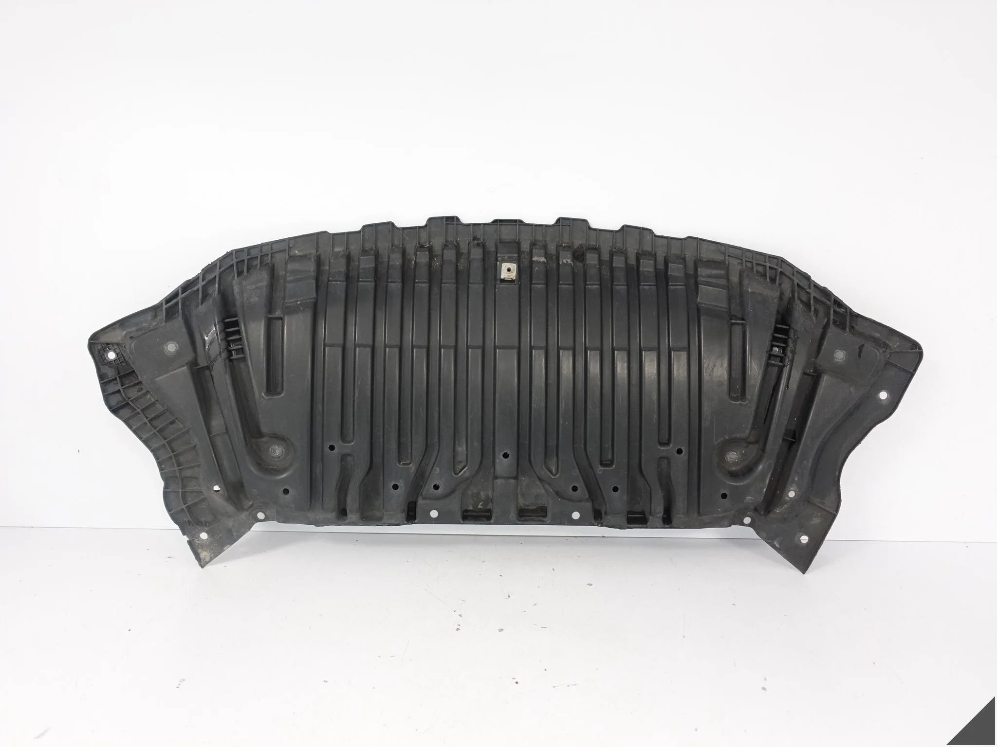 MERCEDES W212 LIFT MOPF 12-16 PŁYTA OSŁONA POD SILNIK PODWOZIE PRZÓD b84ea13e1ca79db3fc48ef391b570265
