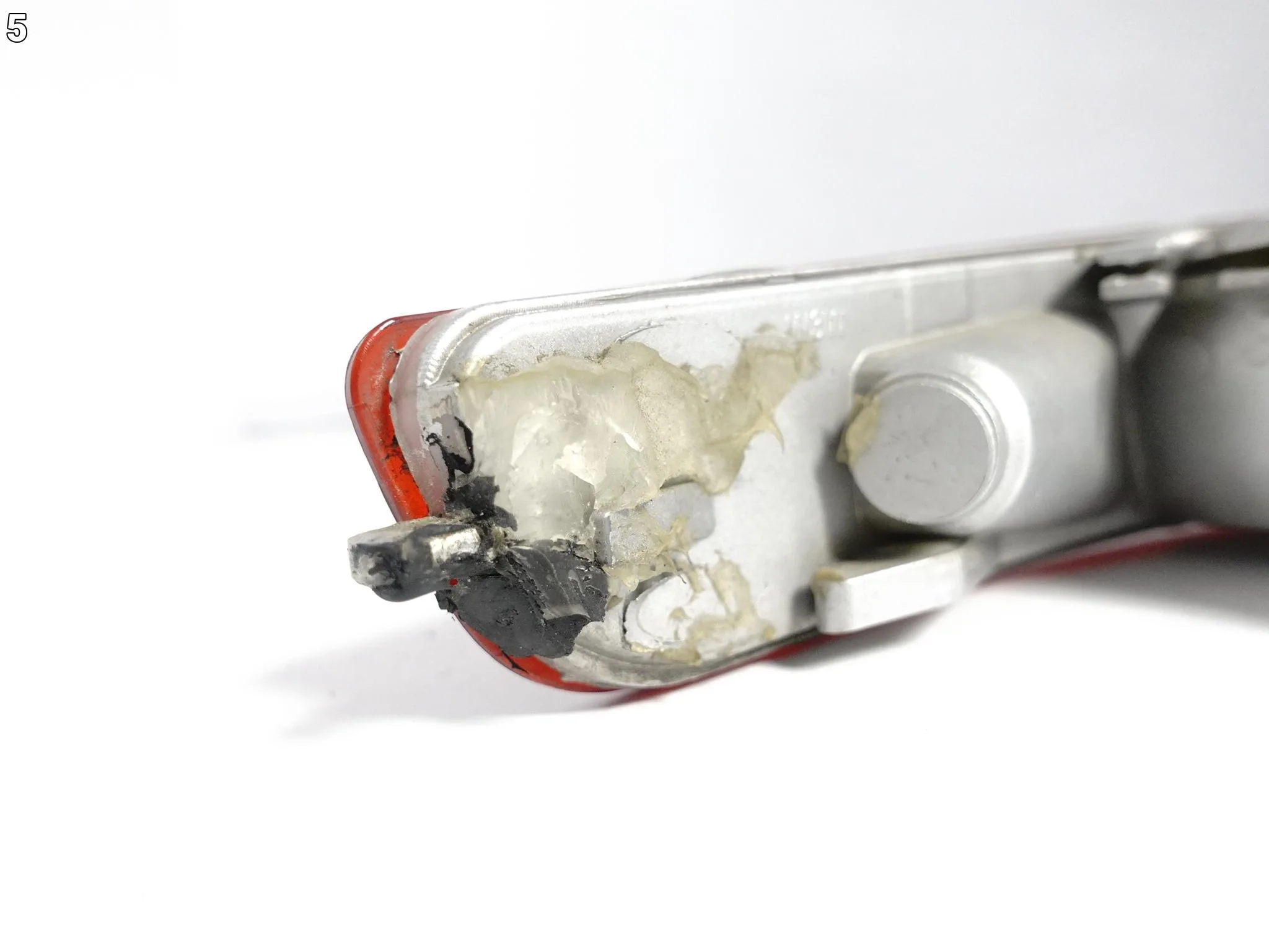 AUDI Q5 SQ5 8R0 08-16 LIFT LAMPA PRZECIWMGIELNA PRAWA TYŁ W ZDERZAK 3ebca76e8b576996fb79d37a45ee9134