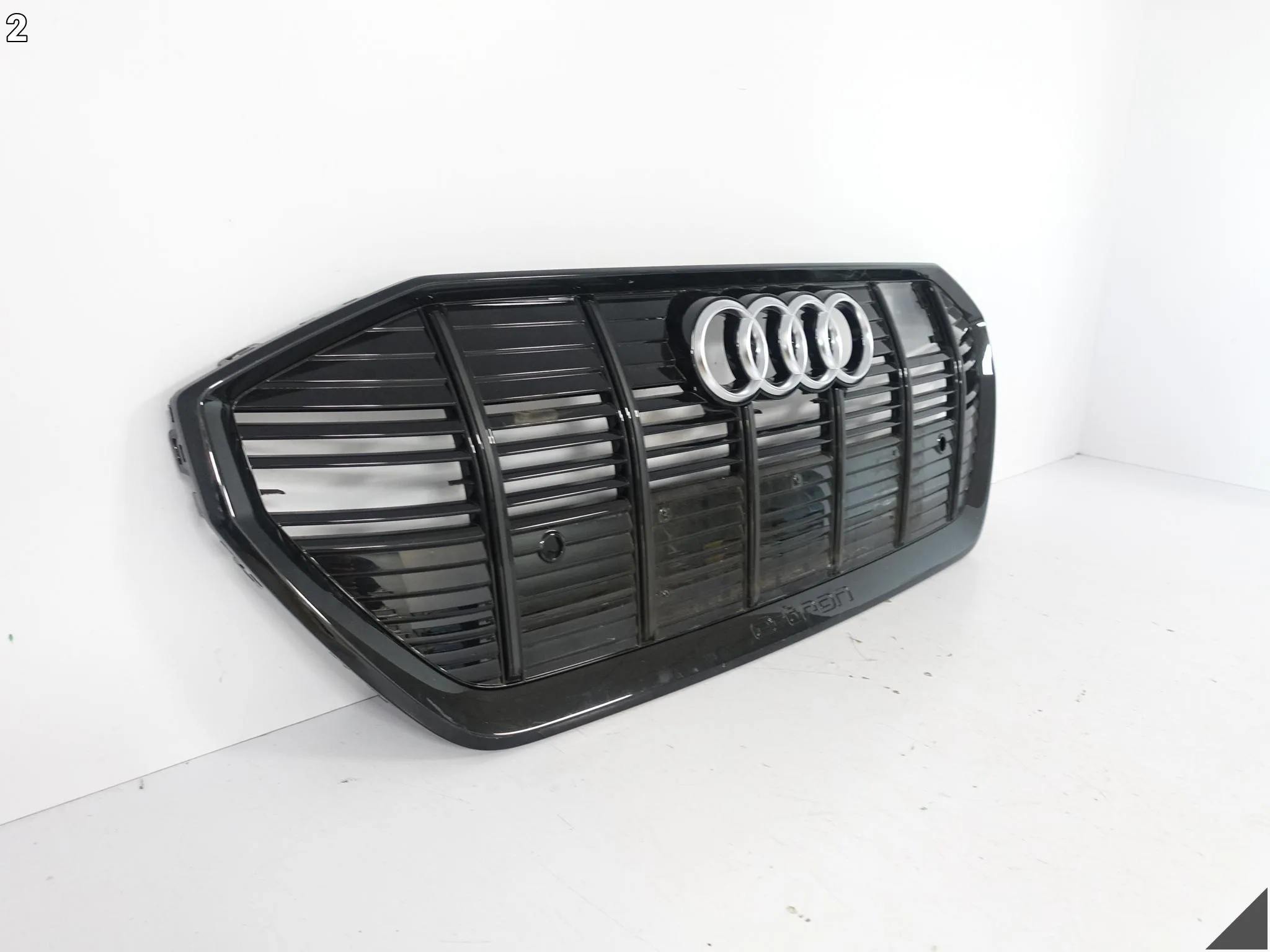 AUDI E-TRON ETRON Q8 4KE 18-22 ATRAPA GRILL W ZDERZAK PRZÓD 4KE853651 f8325fce9fb15a3f16d09c8affef539b