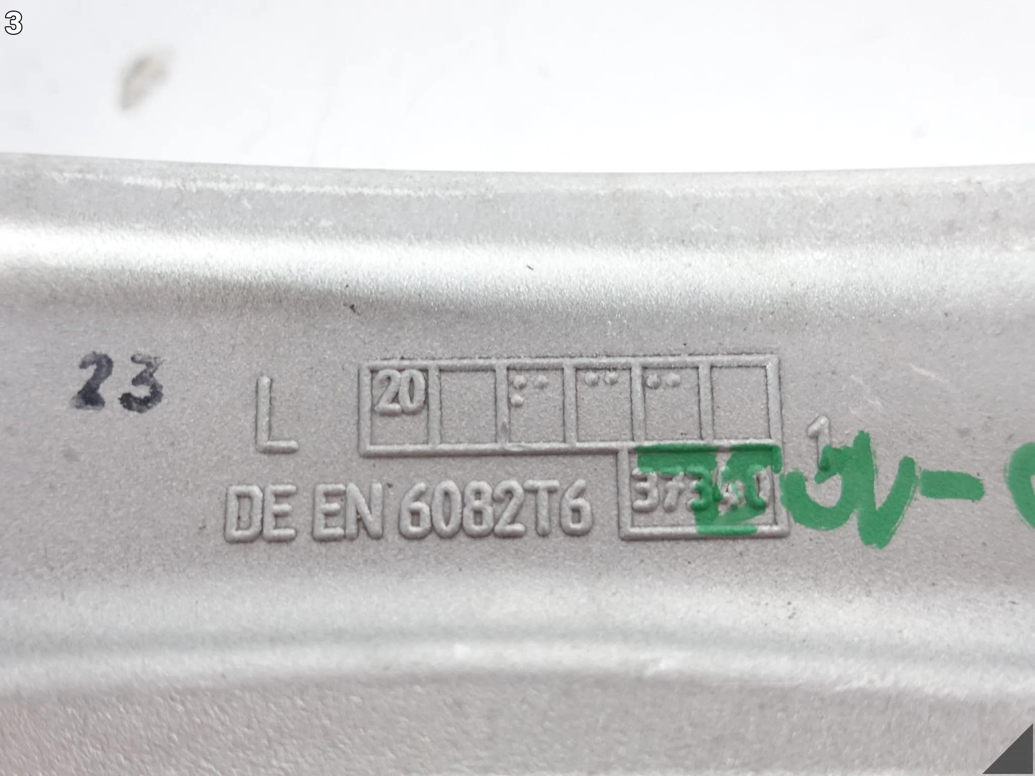 BMW 8 G14 G15 G16 18- WAHACZ POPRZECZNY Z PODUSZKĄ PRZÓD LEWY ORYGINALNY afaa9fadf1bc429719f144085e518cc3