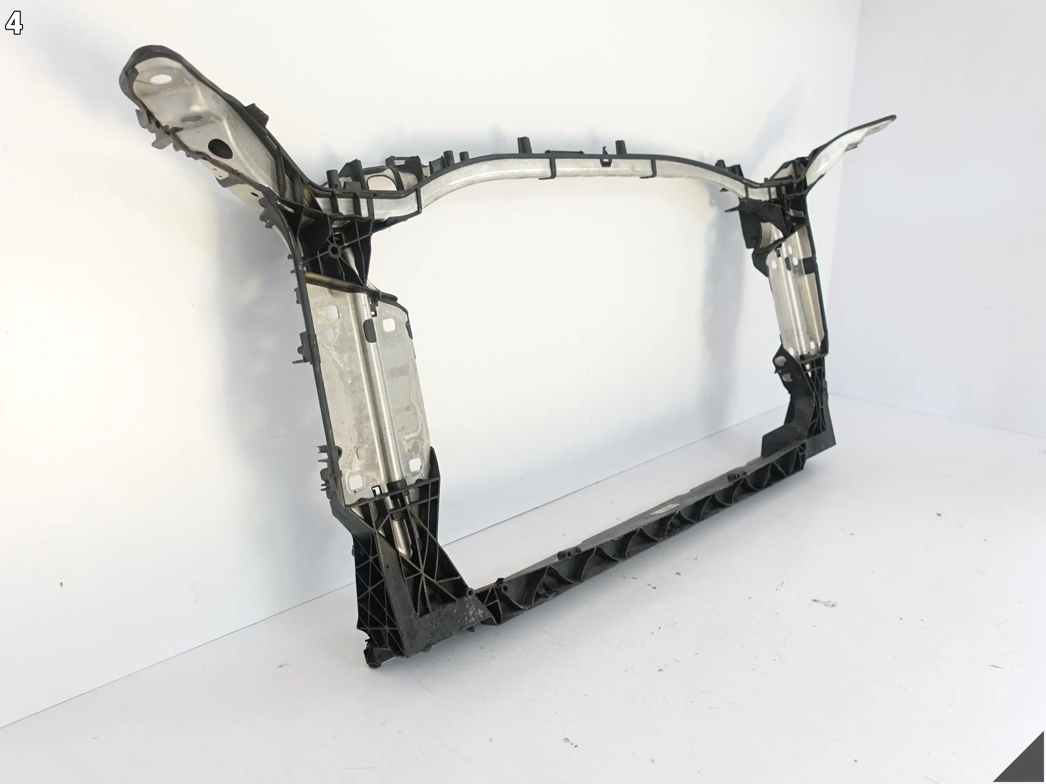 AUDI A6 4K0 A7 4K8 C8 LIFT 18-25 WZMOCNIENIE WSPORNIK PAS PRZEDNI 2,0 2b6537b88d858e0b93313f21a956a799