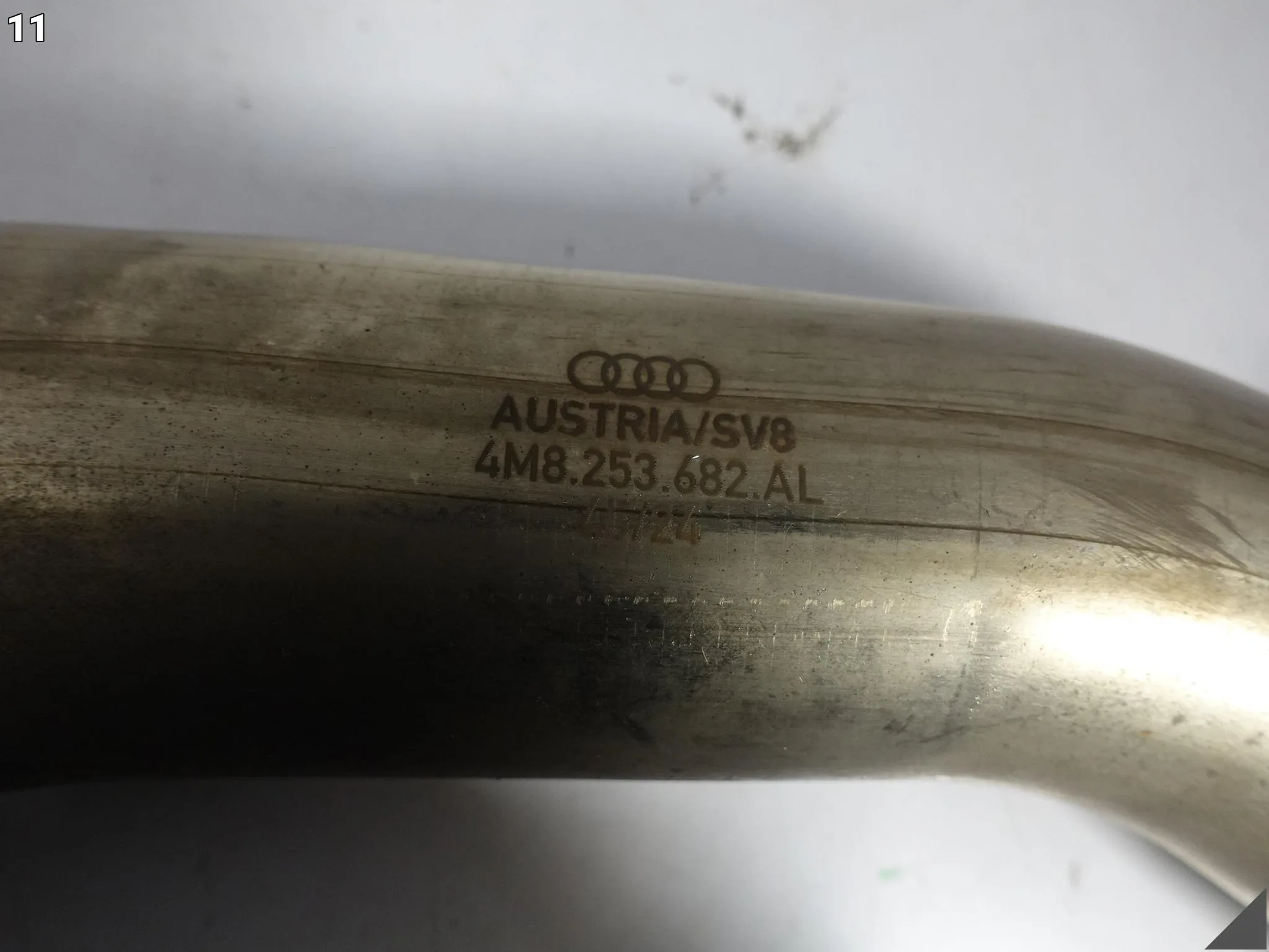 AUDI Q8 SQ8 4M8 S-LINE LIFT 23- TŁUMIK KOŃCÓWKA WYDECHU WYDECH PRAWA edb62c5588857321e63ae1be32281a85
