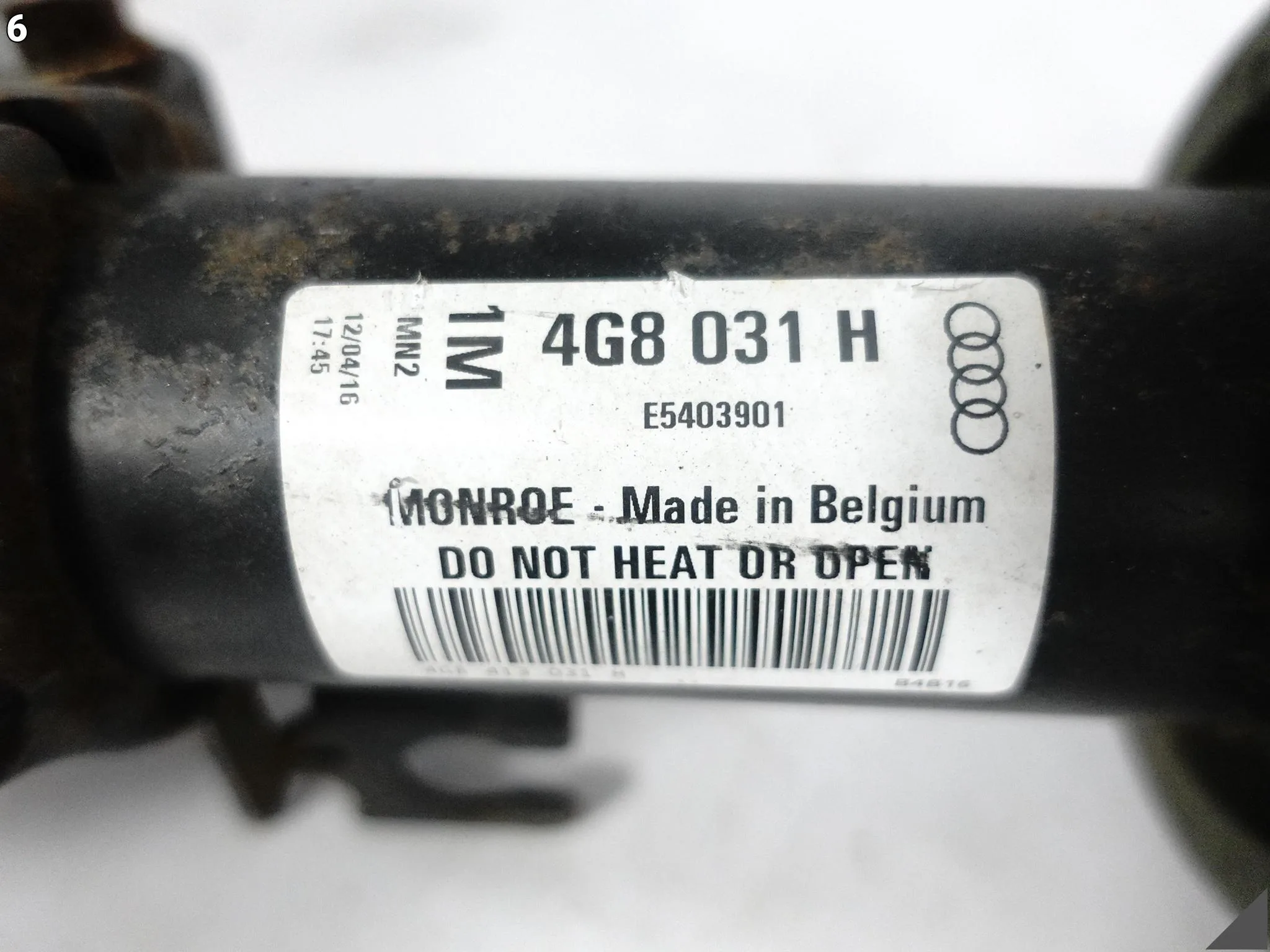 AUDI A7 4G8 C7 10-18 AMORTYZATOR AMOR MOCOWANIE UCHWYT PRAWY PRZÓD 22 KM e27cc805a4b3d071cf35a5c400ca101b