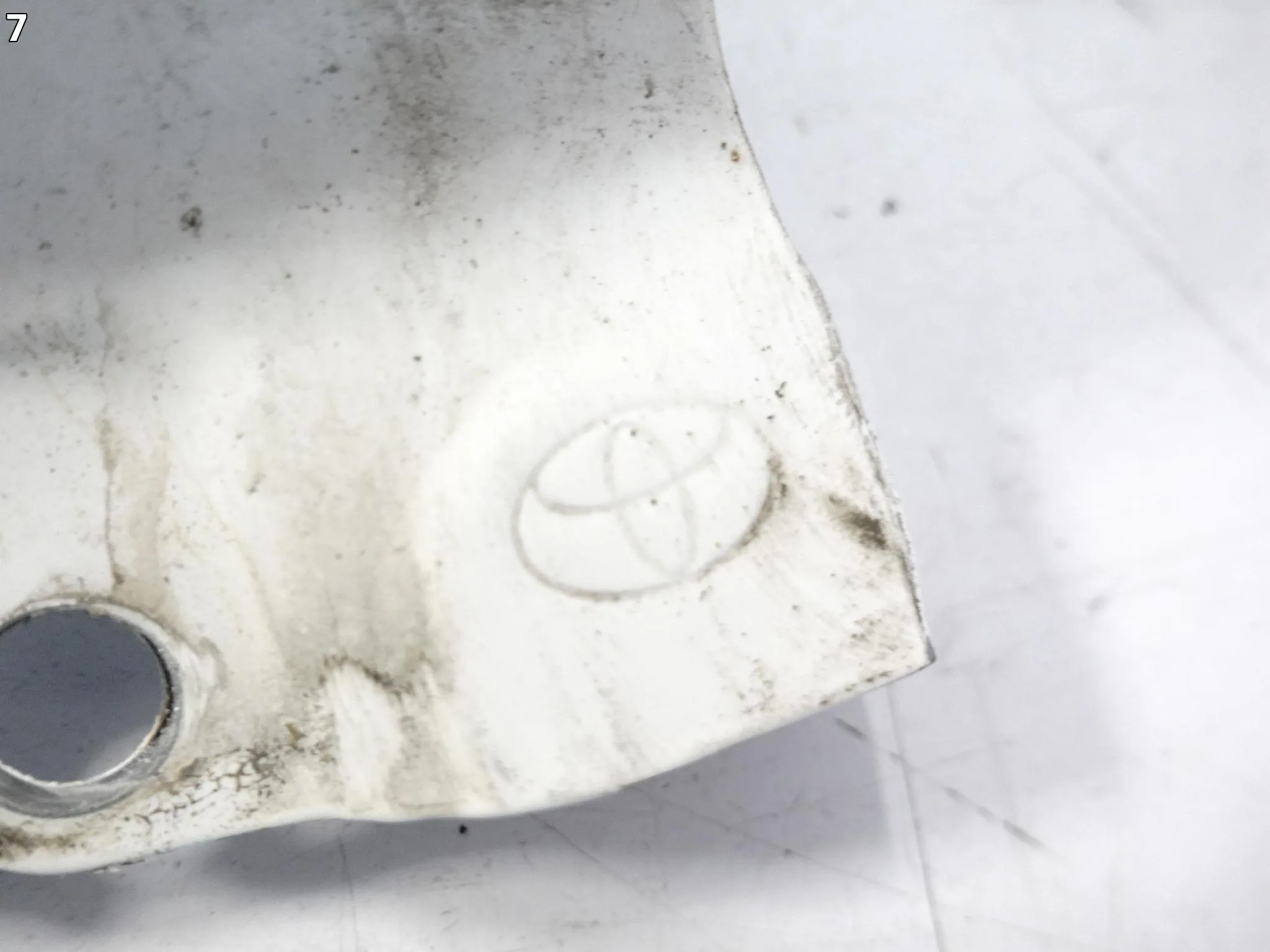 TOYOTA YARIS IV 4 XP210 GR 20- BŁOTNIK FENDER PRAWY PRZÓD dd87a41e901ffa6ff377f772f76dcc18