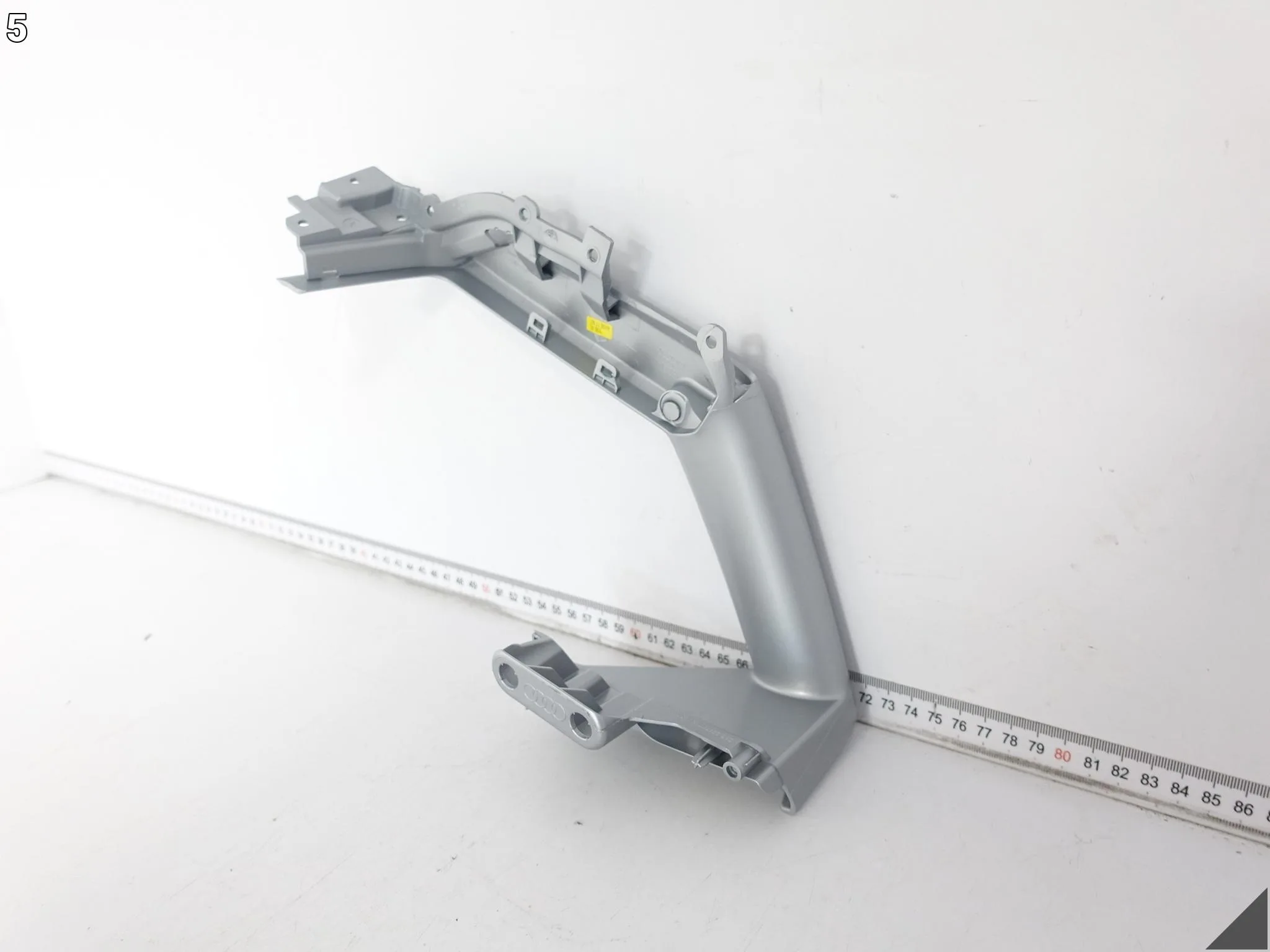 AUDI Q3 83A F3 18-25 UCHWYT PODŁOKIETNIK TAPICERKA DRZWI TYŁ LEWY 4T4 8f9e397283203262a1ae4d511c35e982