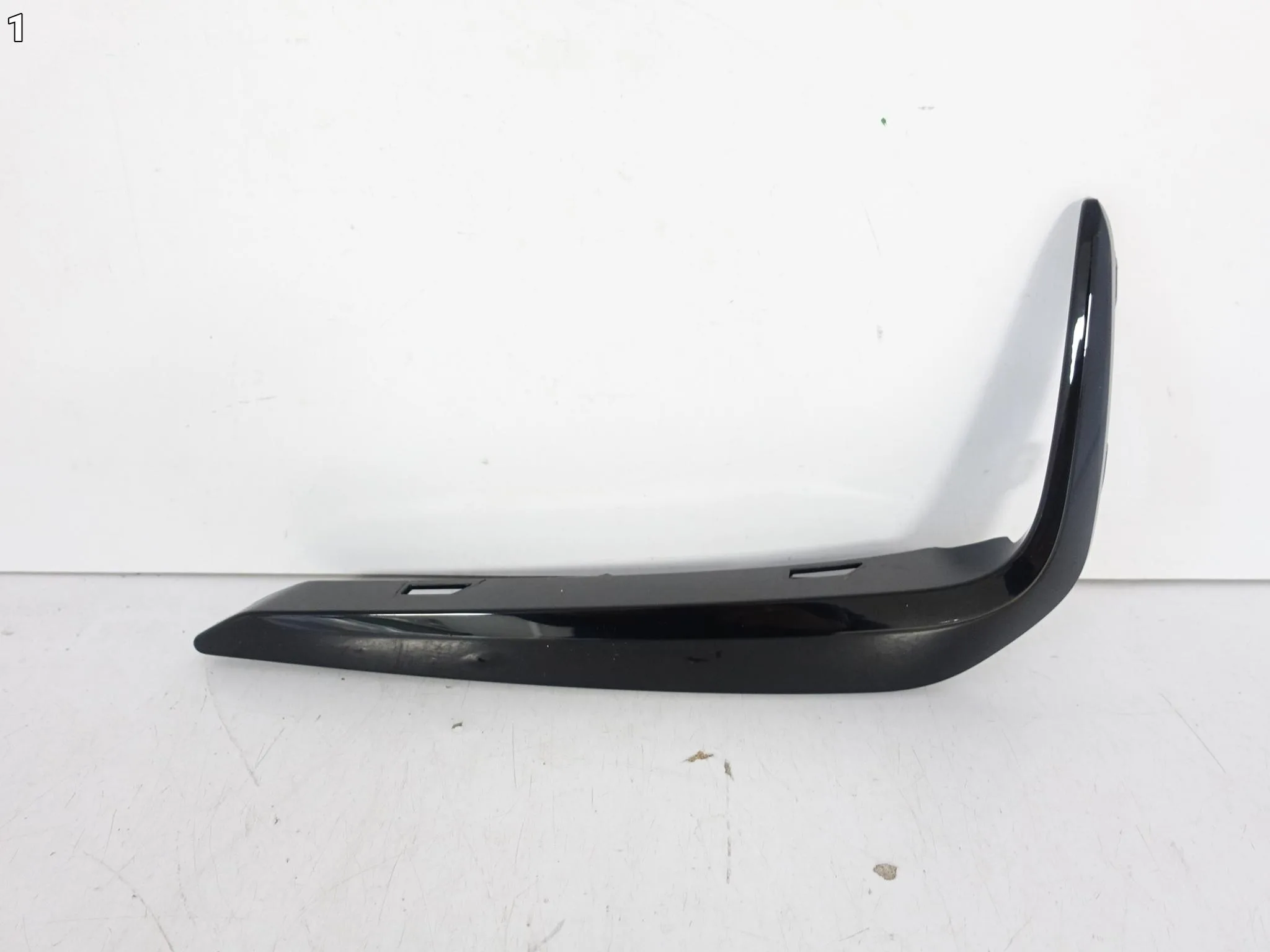 BMW 5 G30 G31 M-PAKIET 17-20 LISTWA NAKŁADKA OZDOBNA W ZDERZAK PRZÓD PRAWA e4779213cbae2768c17e024e7fd47347