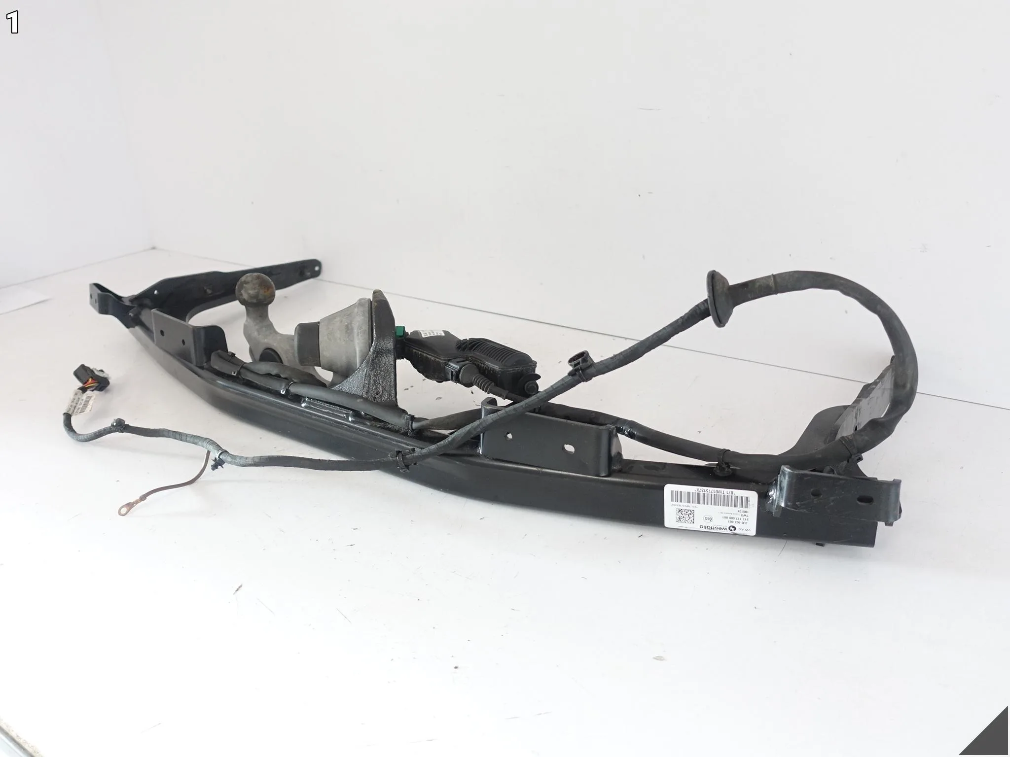 VW PASSAT 3J0 B9 23- HAK HOLOWNICZY ELEKTRYCZNY UCHYLNY WIĄZKA BELKA TYŁ ac9c81660397858db4a3db2f18f0d181