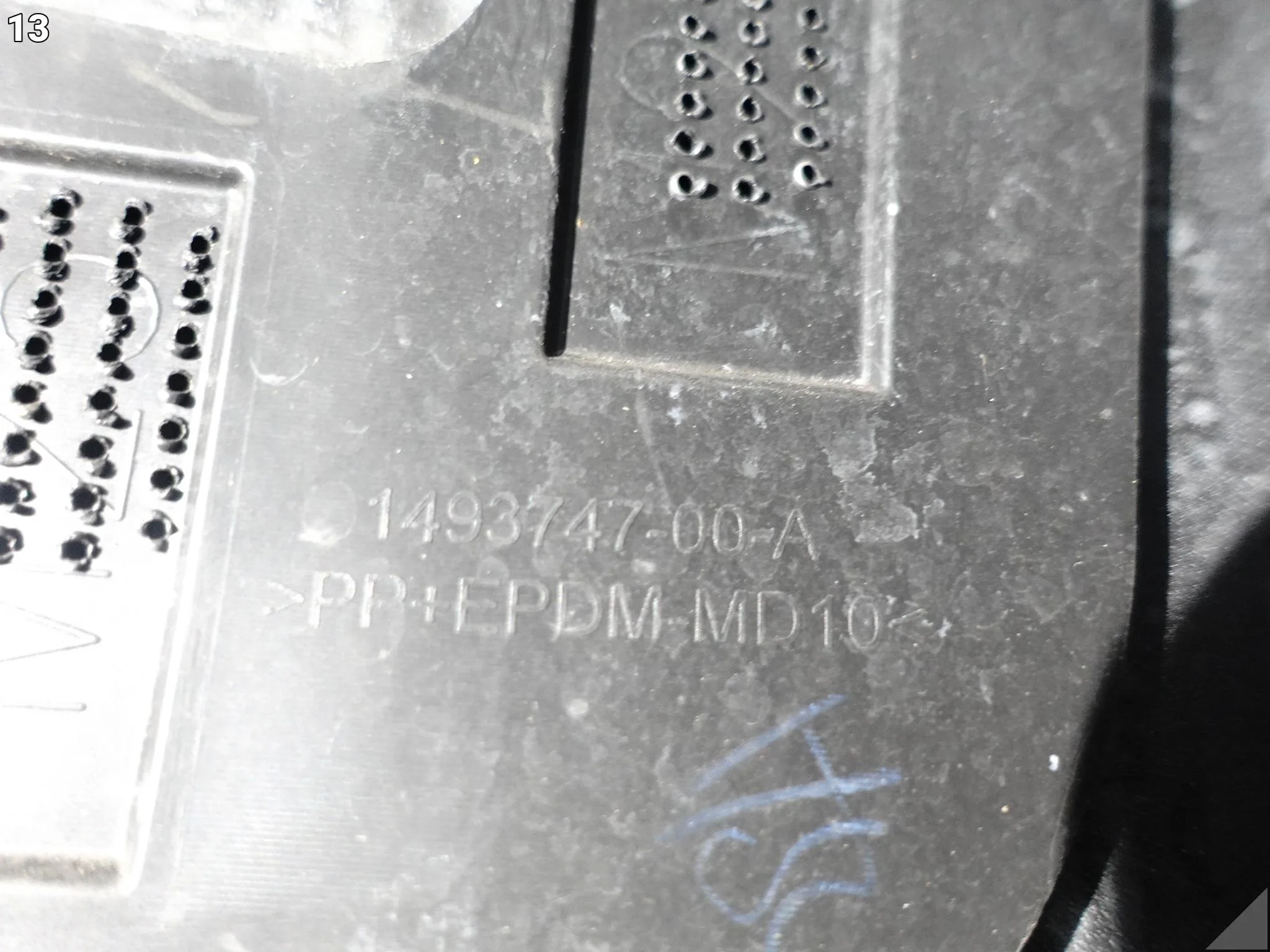TESLA MODEL Y 20-25 ZDERZAK BUMPER PRZÓD (6xPDC) 7e14ef8b8ea3b2b41bebffe48d2a21a1