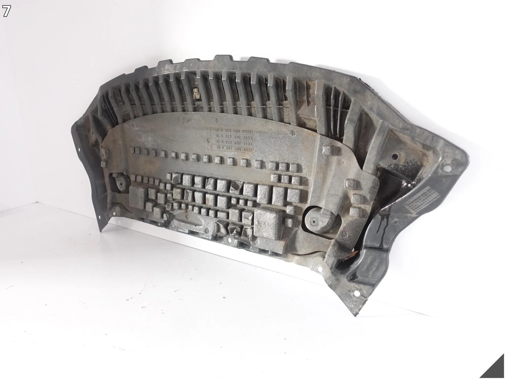 MERCEDES W212 LIFT MOPF 12-16 PŁYTA OSŁONA POD SILNIK PODWOZIE PRZÓD d94084091af6e02134795f10c7fa9821
