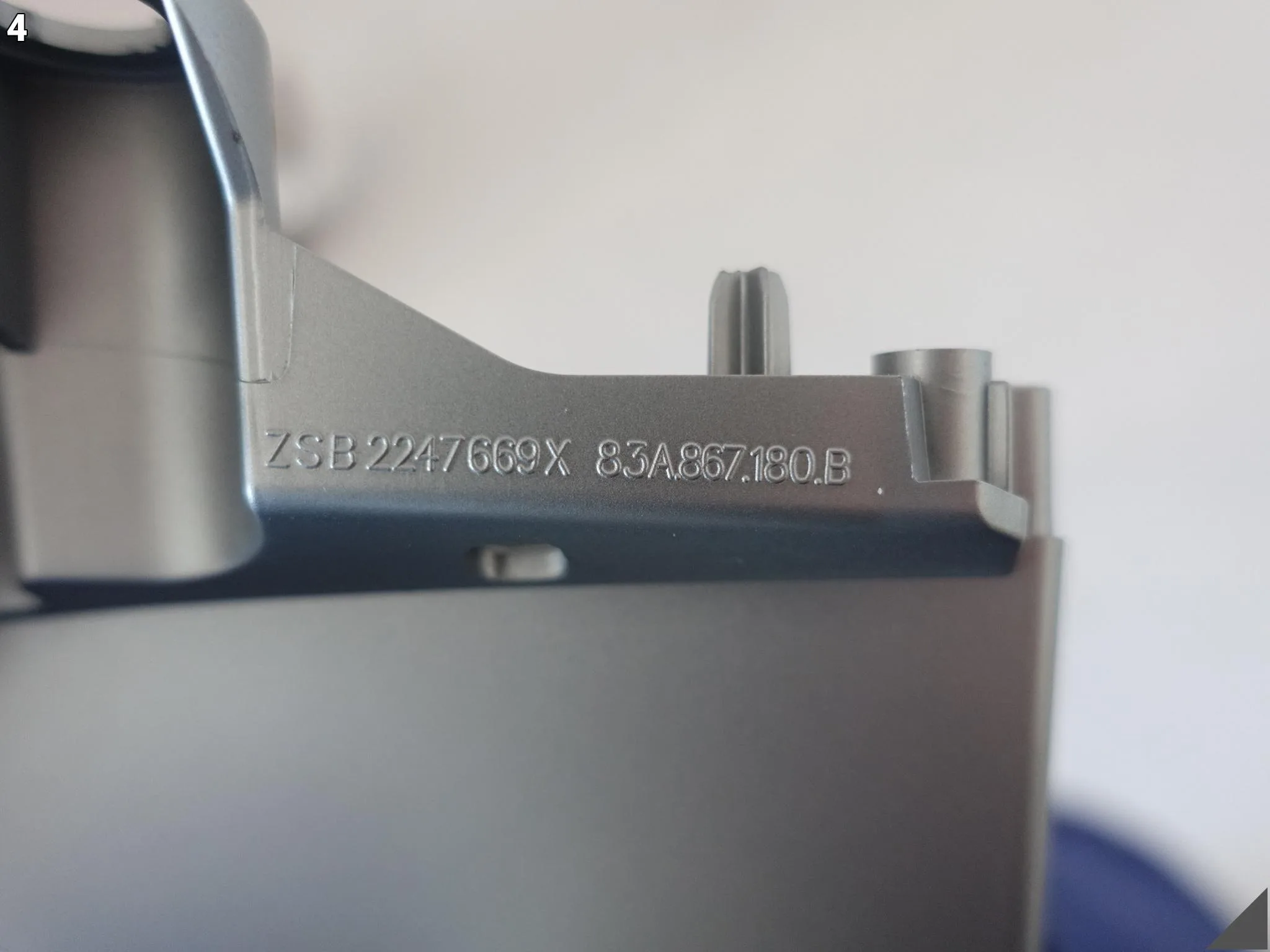 AUDI Q3 83A F3 18-25 UCHWYT PODŁOKIETNIK TAPICERKA DRZWI TYŁ PRAWY 4T4 a7f1fa7af868e5c2e8541040b68c5b9a